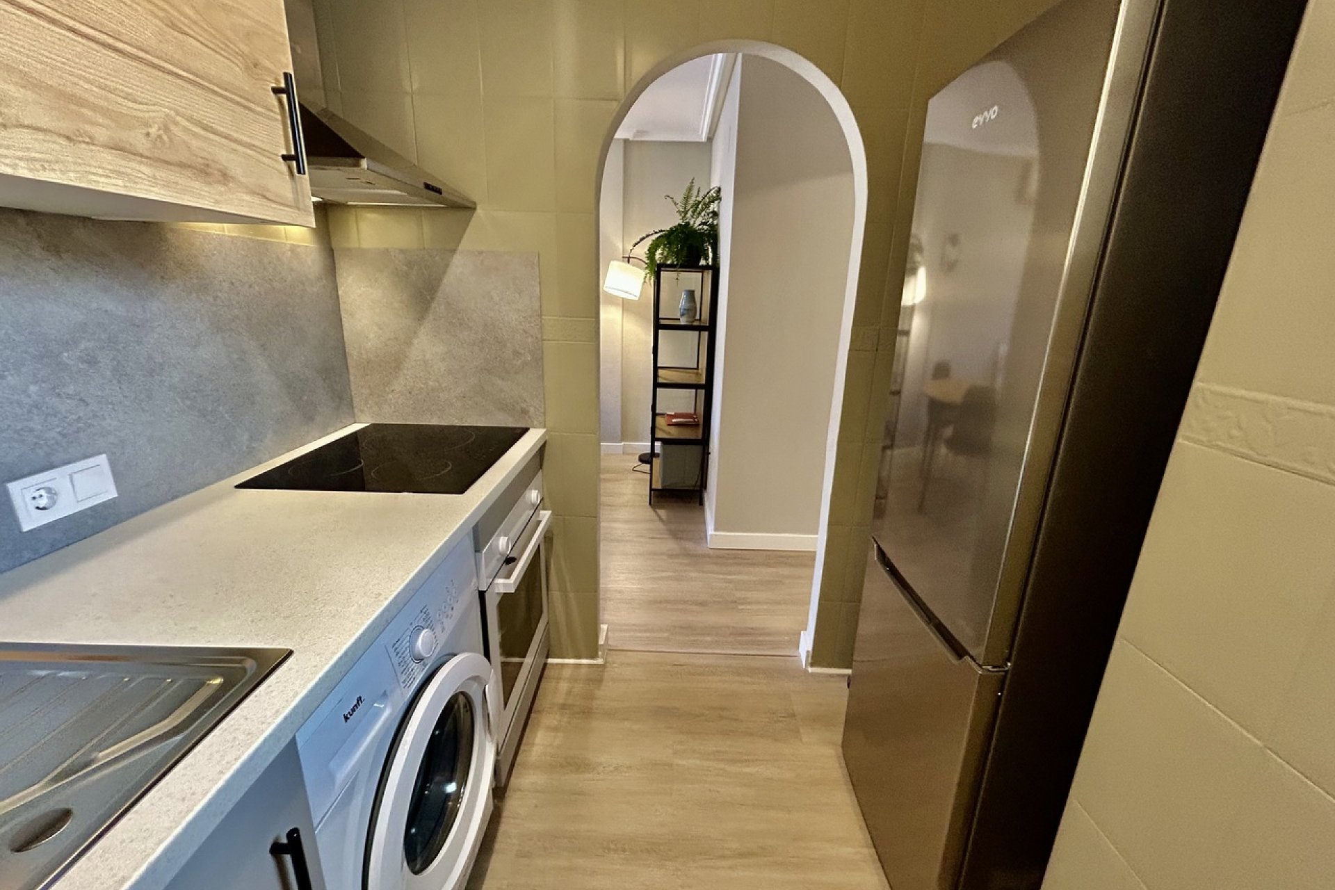 Resale - Apartment / Flat * - Torrevieja *