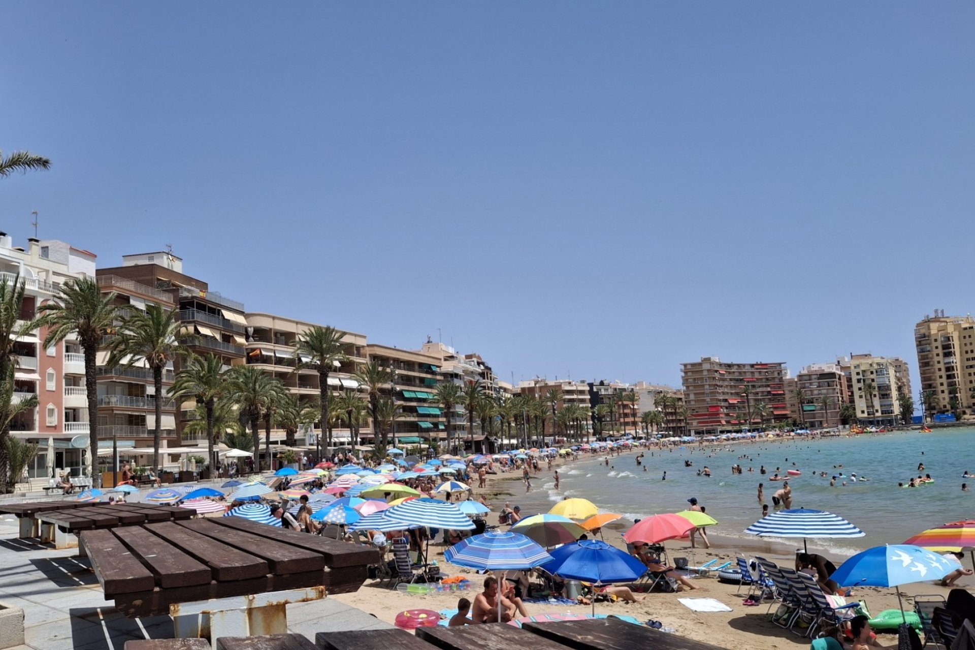 Resale - Apartment / Flat * - Torrevieja *
