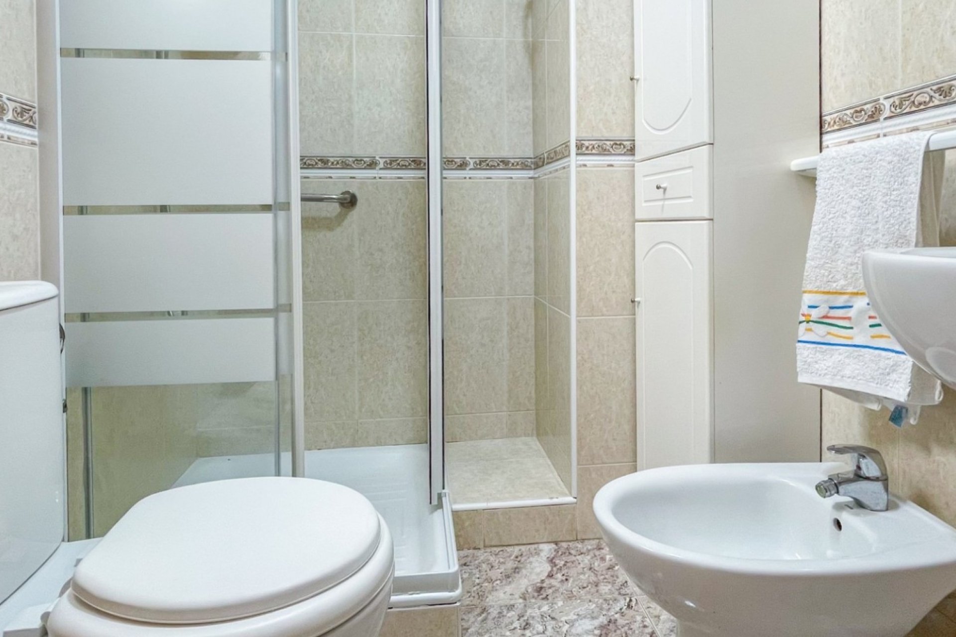 Resale - Apartment / Flat * - Torrevieja *