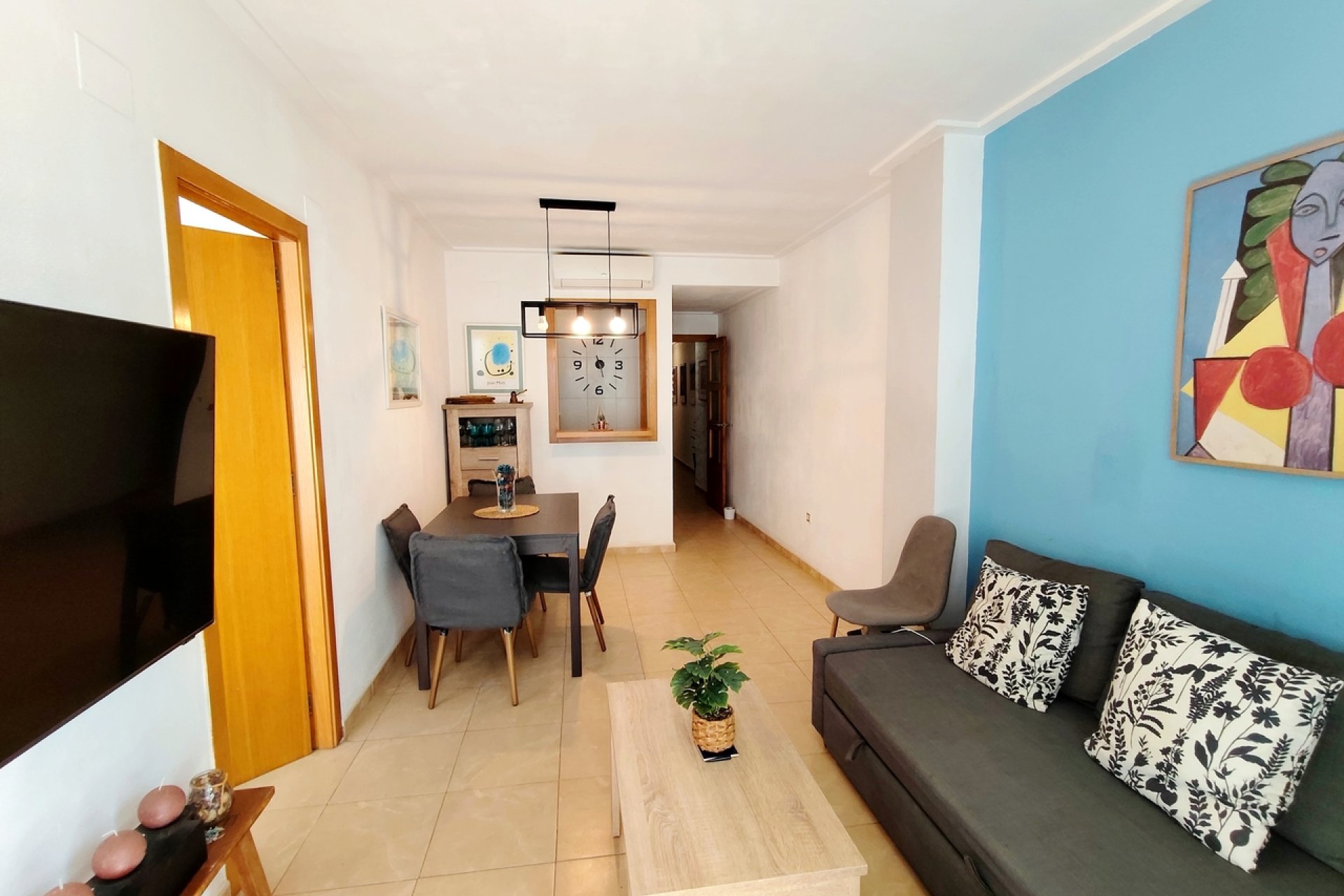 Resale - Apartment / Flat * - Torrevieja *
