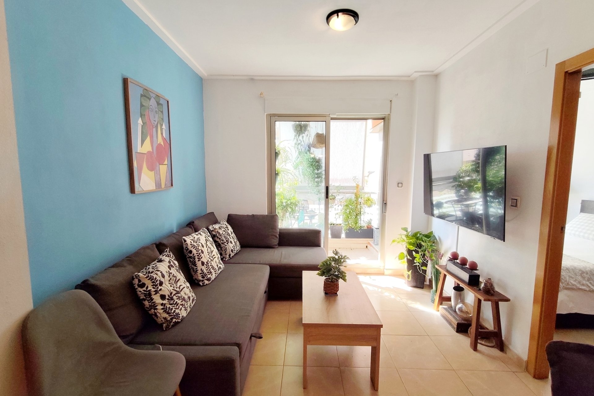 Resale - Apartment / Flat * - Torrevieja *