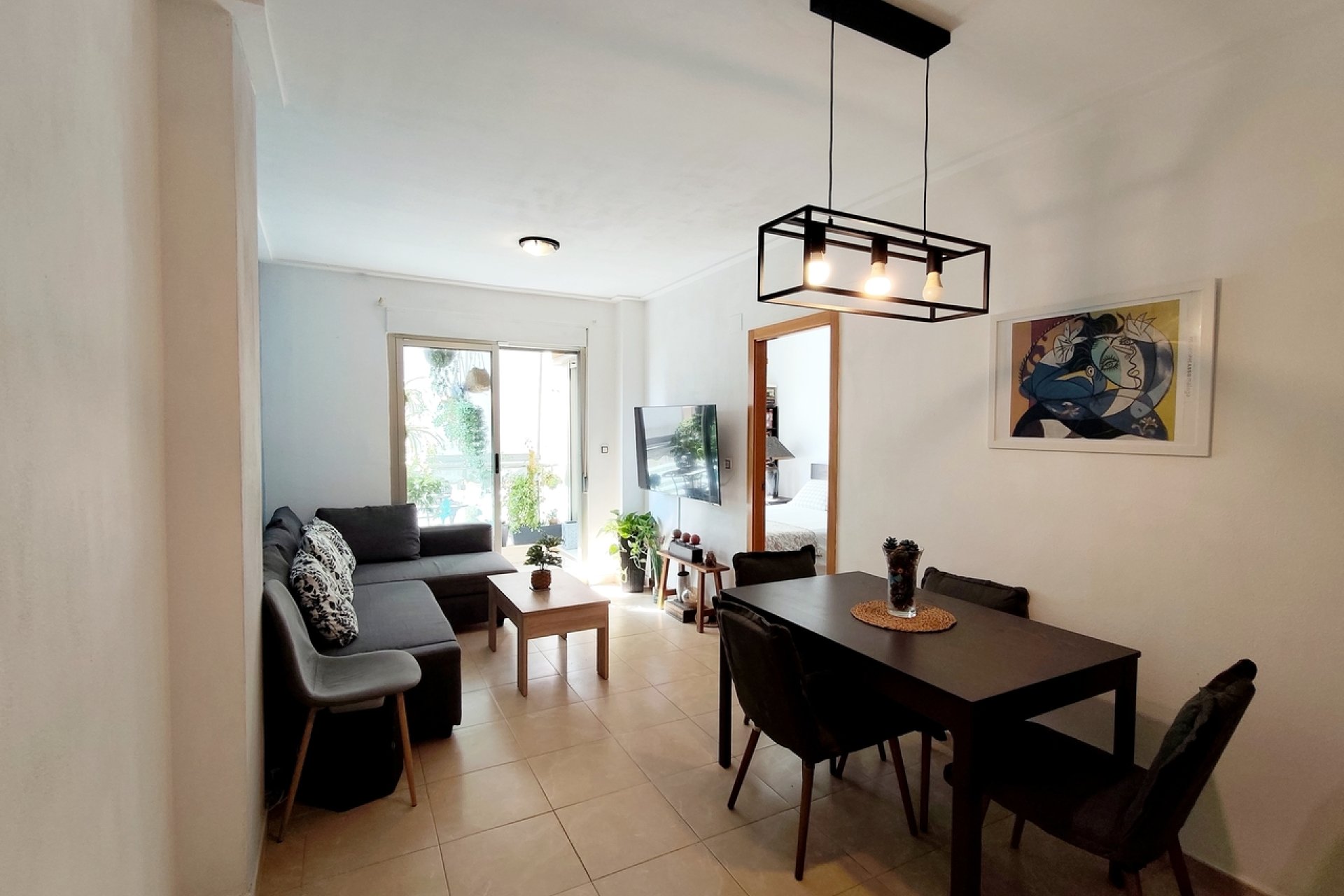 Resale - Apartment / Flat * - Torrevieja *