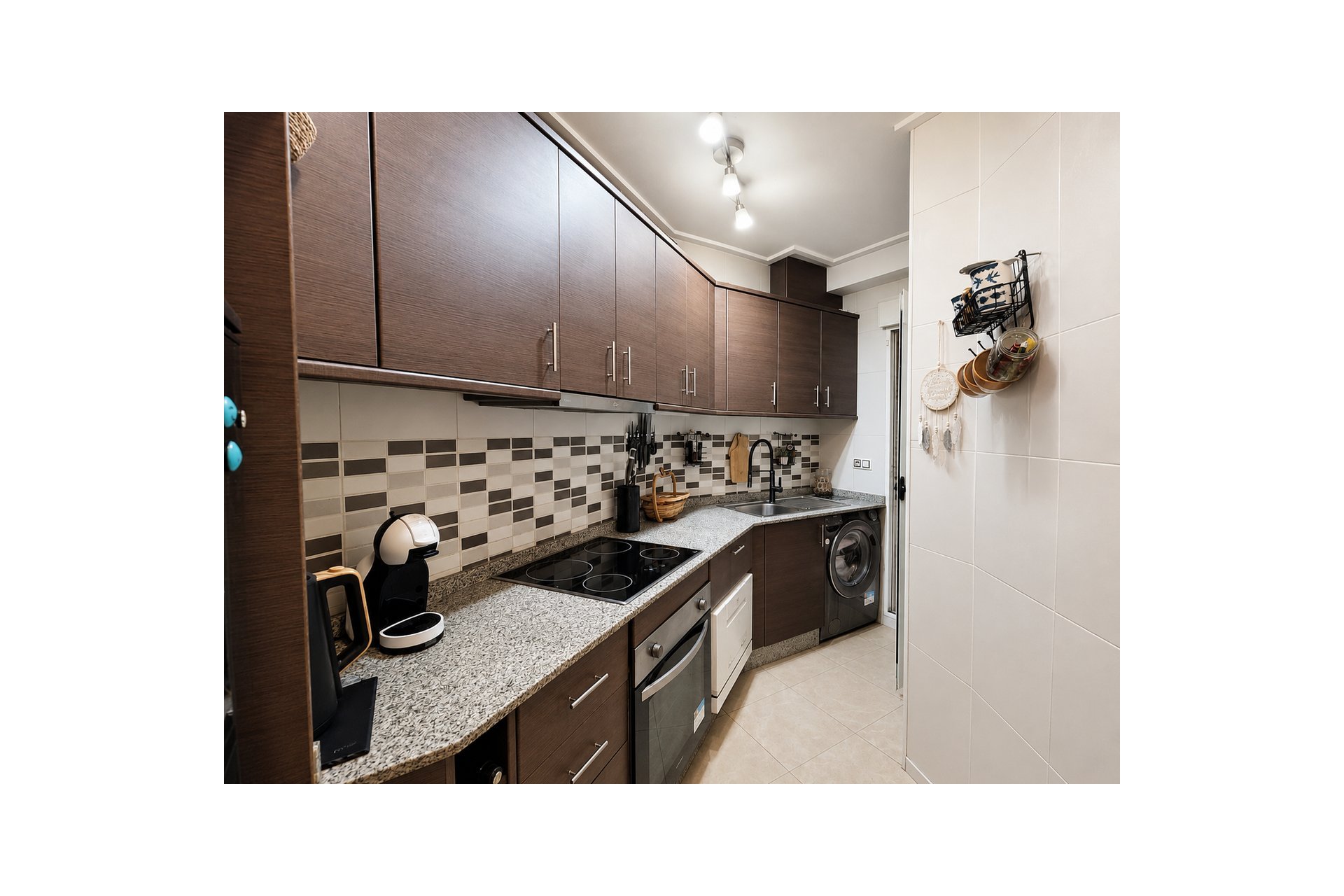 Resale - Apartment / Flat * - Torrevieja *