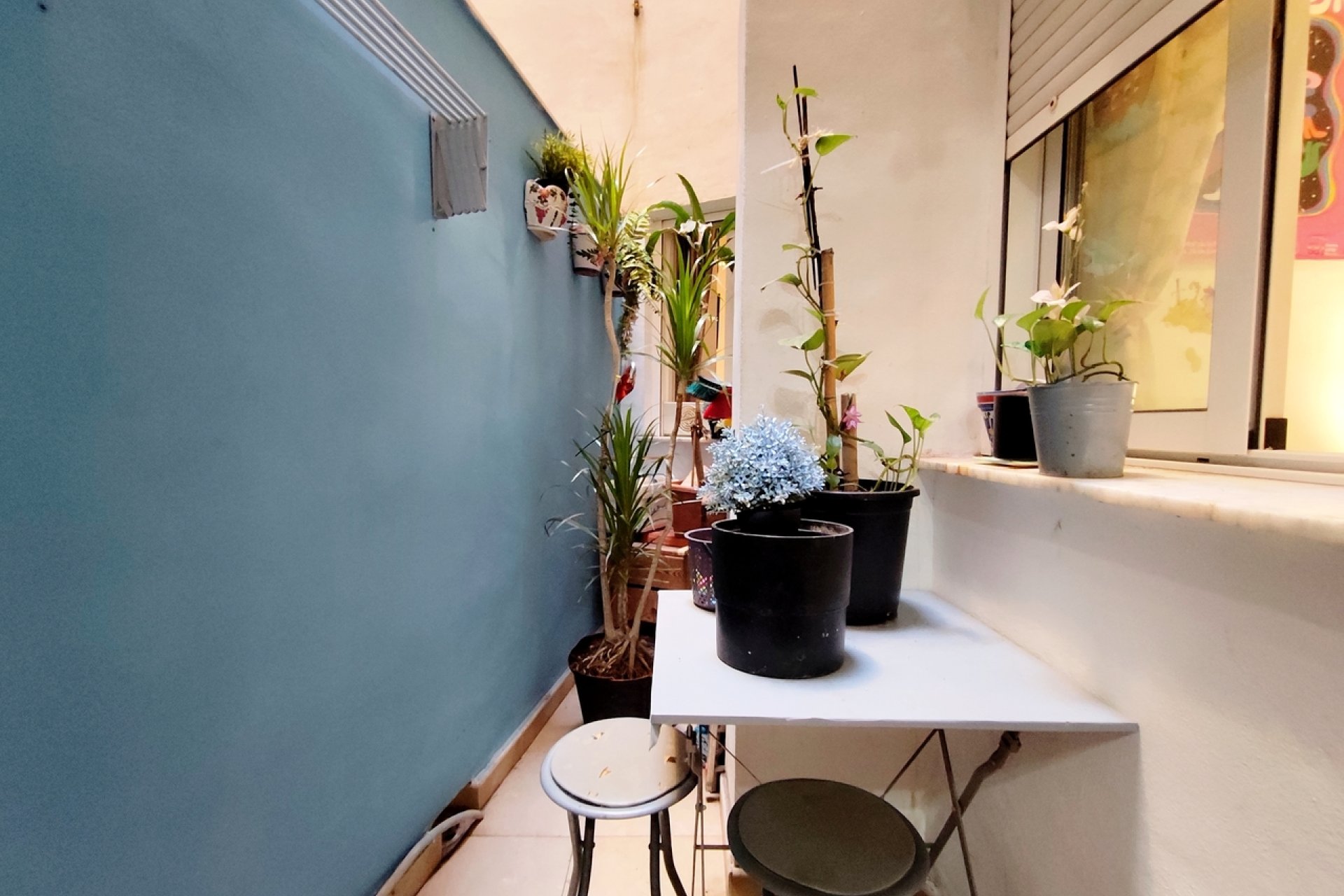 Resale - Apartment / Flat * - Torrevieja *
