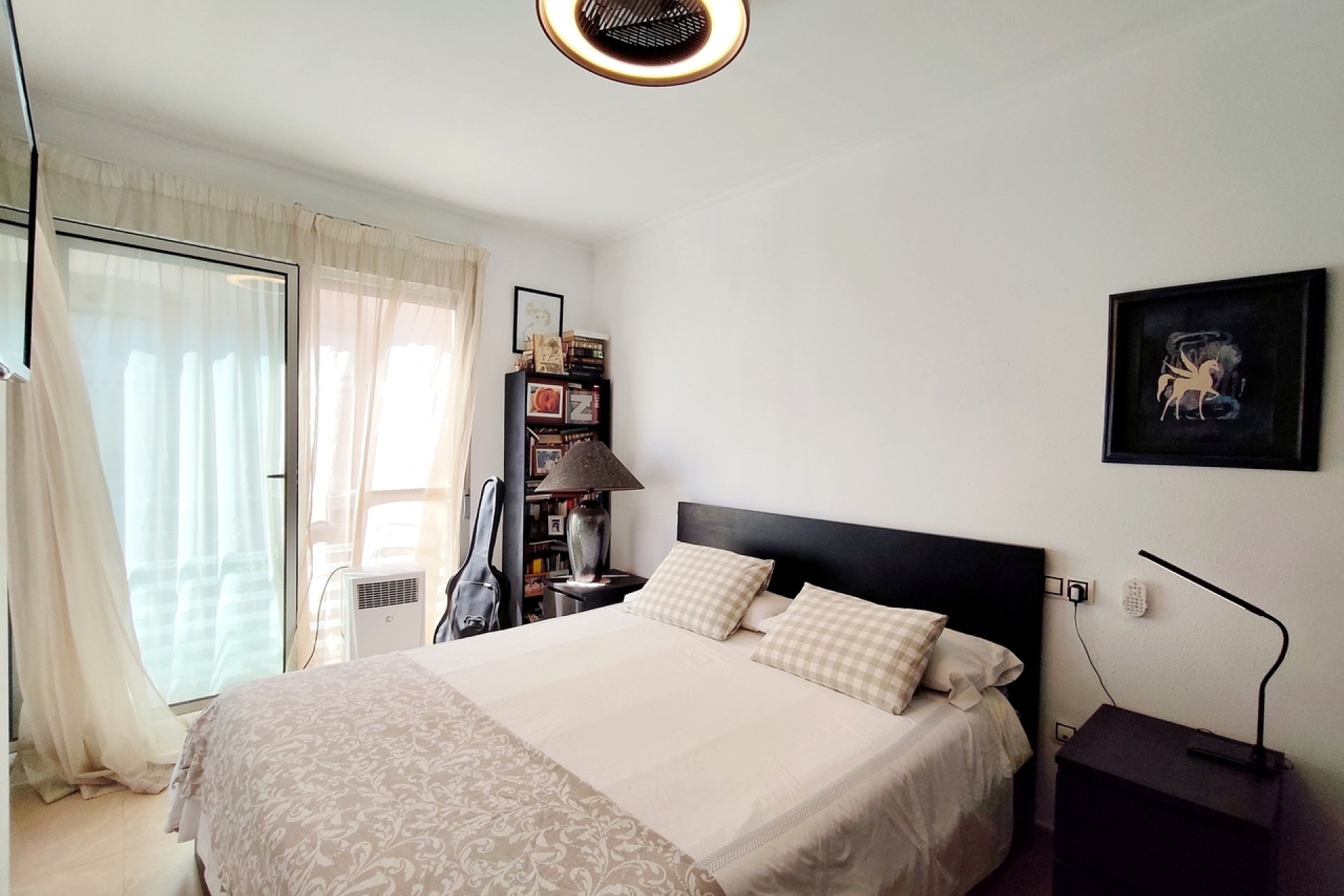 Resale - Apartment / Flat * - Torrevieja *