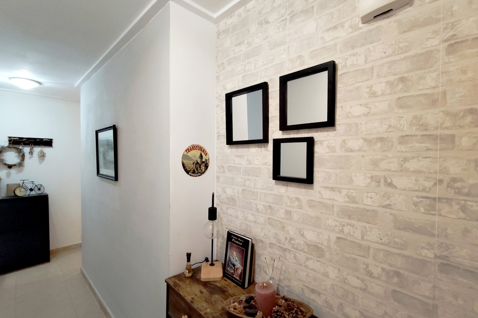 Resale - Apartment / Flat * - Torrevieja *