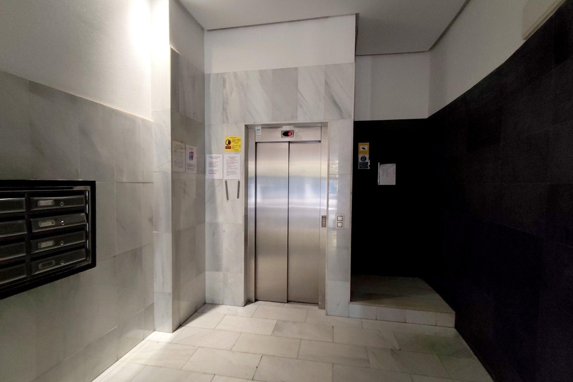 Resale - Apartment / Flat * - Torrevieja *