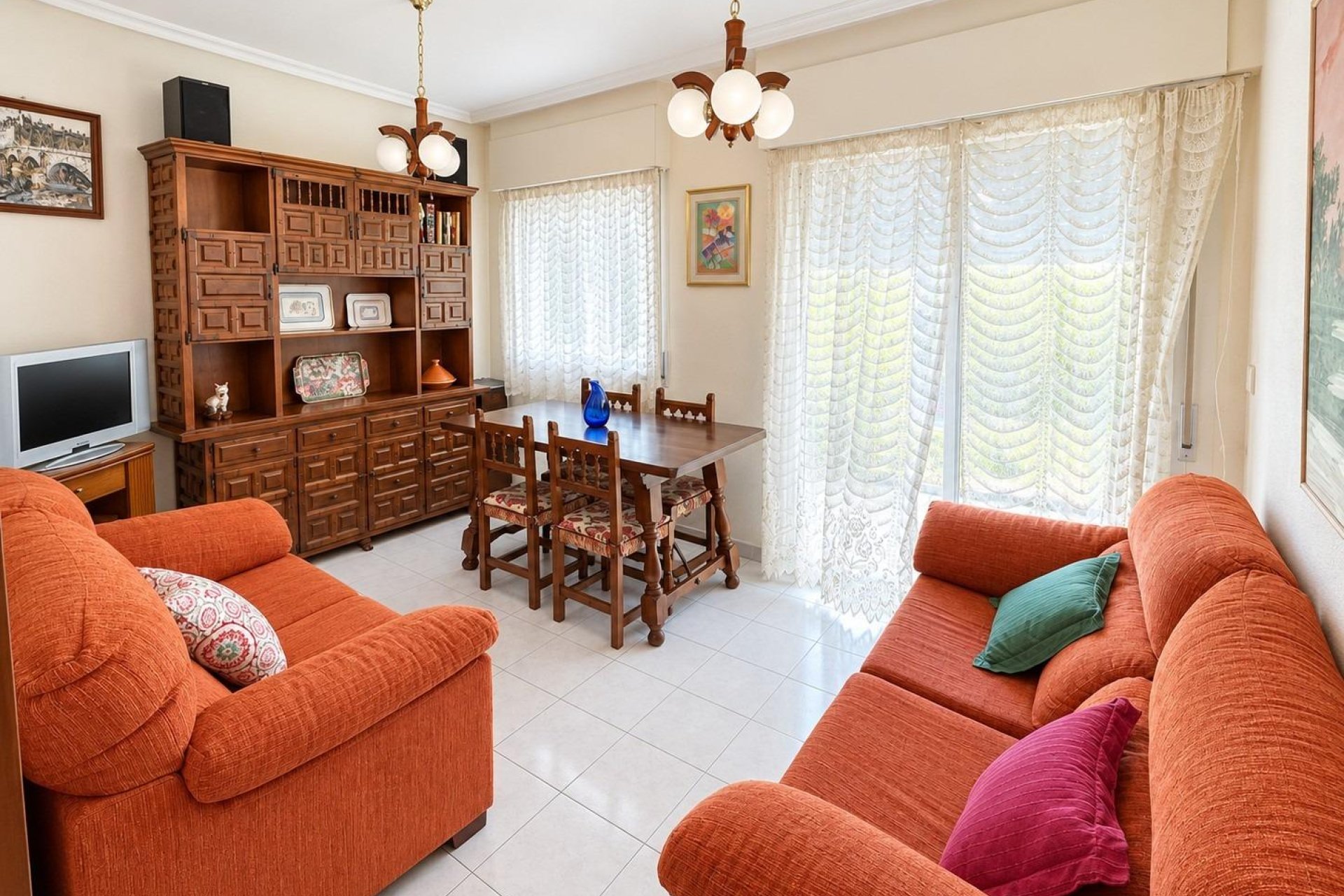 Resale - Apartment / Flat * - Torrevieja *