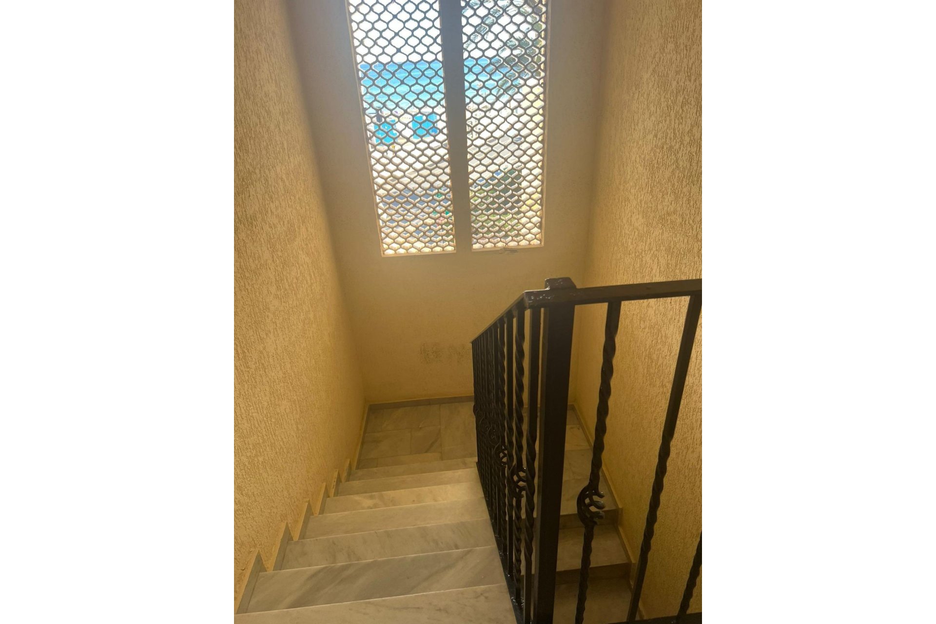Resale - Apartment / Flat * - Torrevieja *