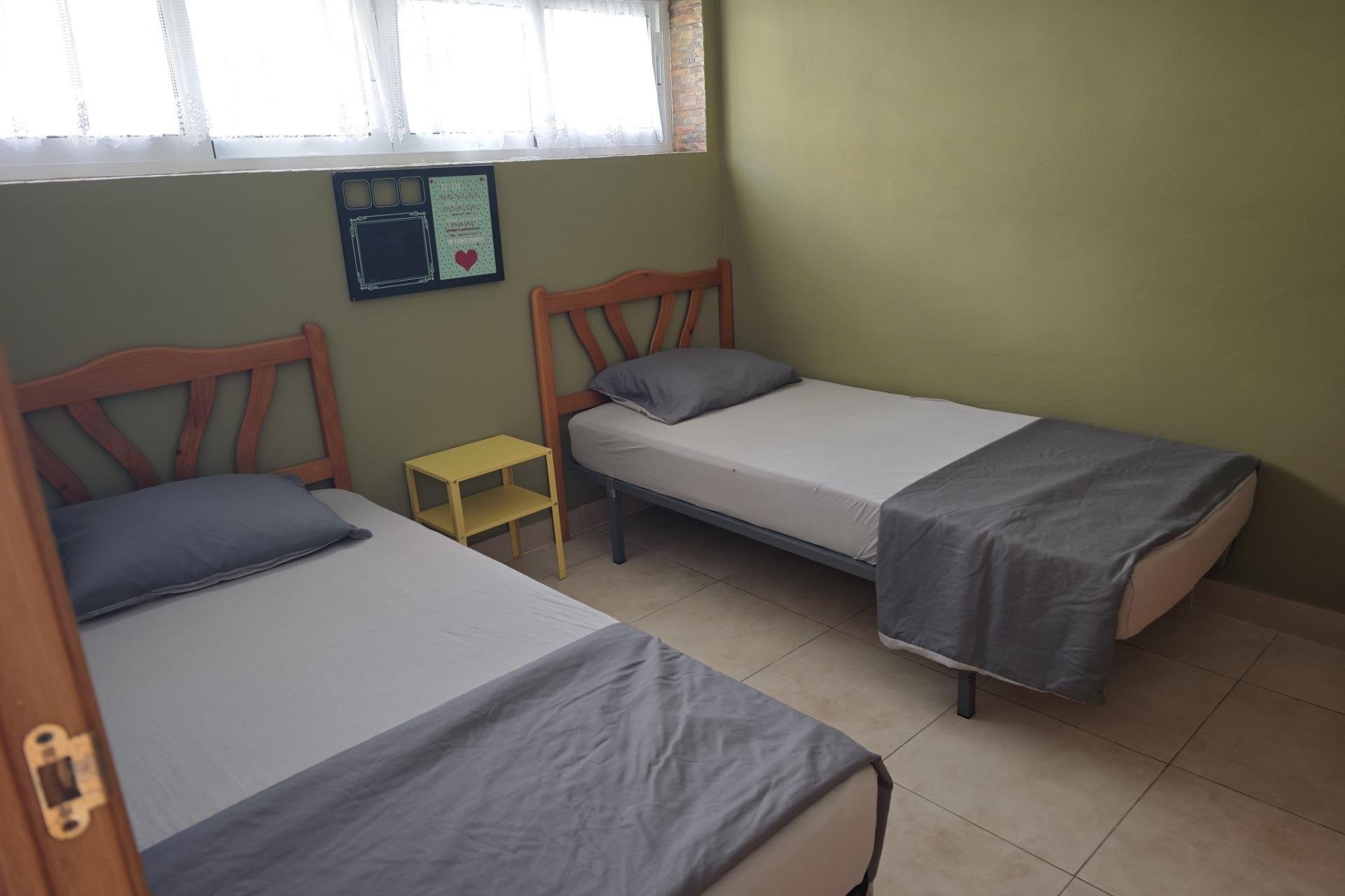 Resale - Apartment / Flat * - Torrevieja *