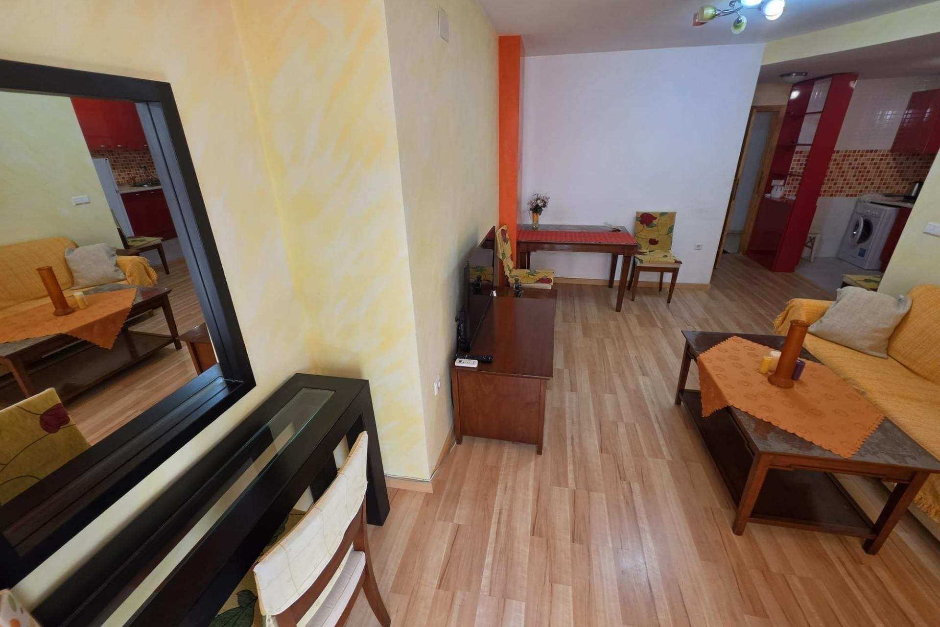 Resale - Apartment / Flat * - Torrevieja *