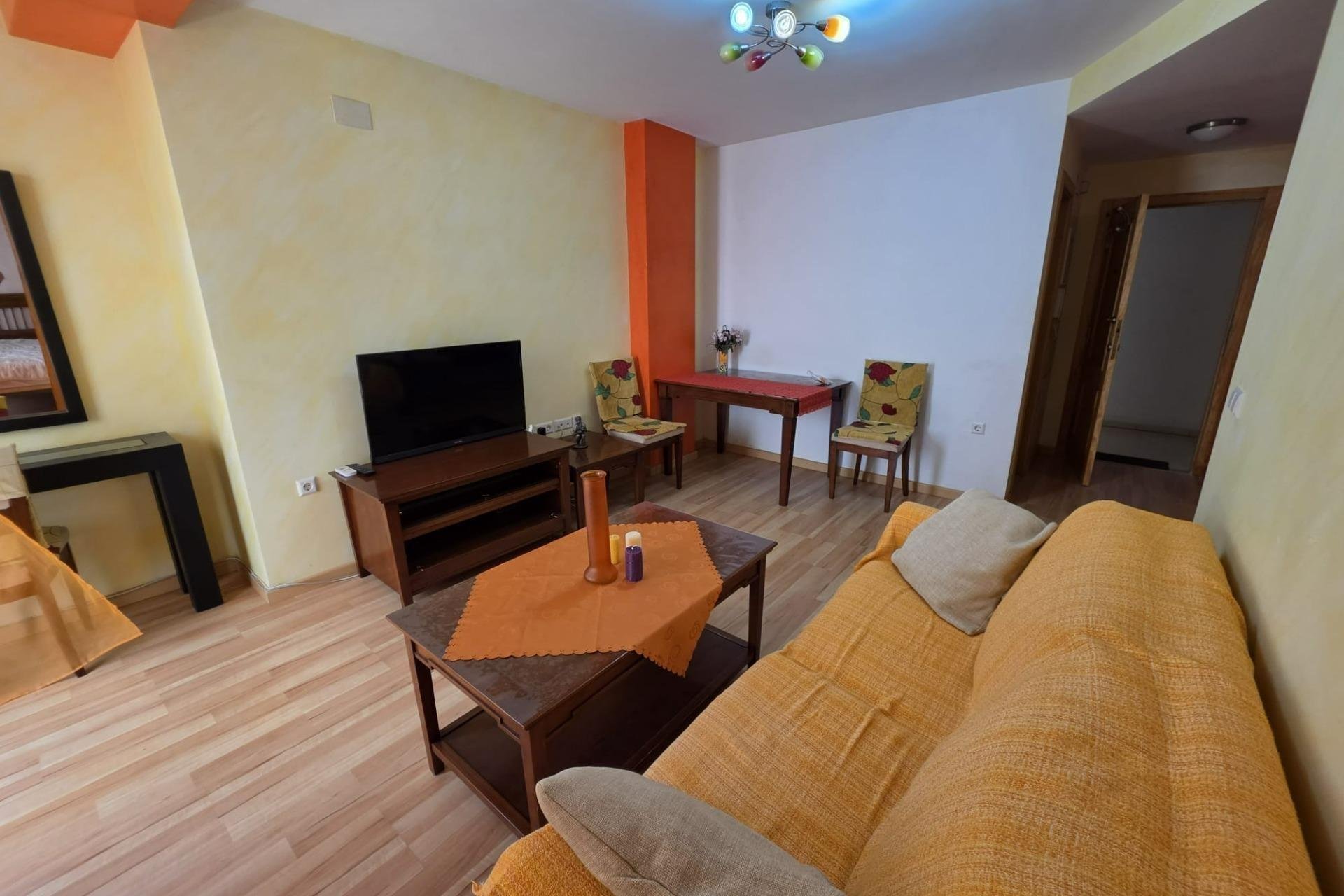 Resale - Apartment / Flat * - Torrevieja *
