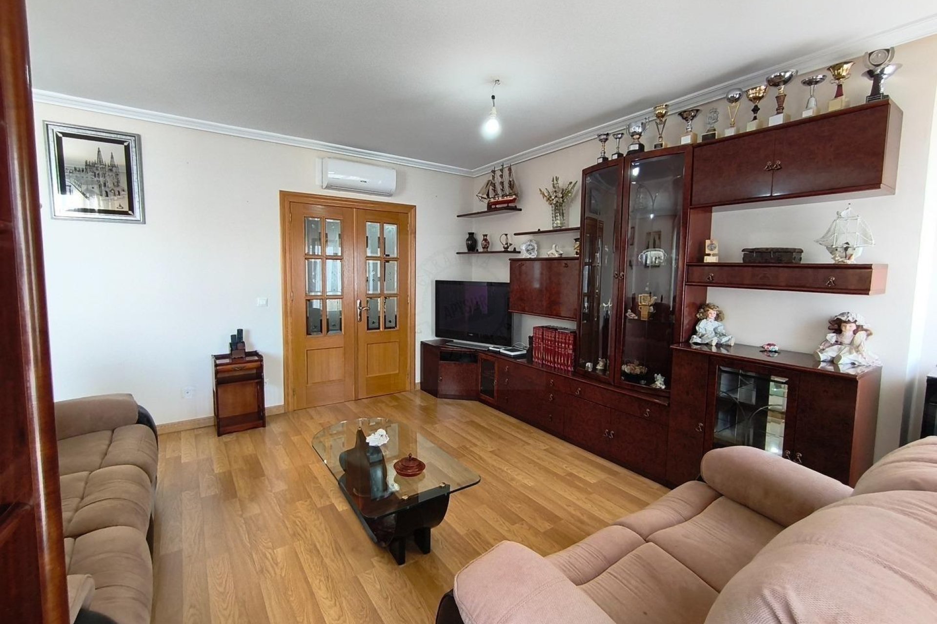 Resale - Apartment / Flat * - Torrevieja *