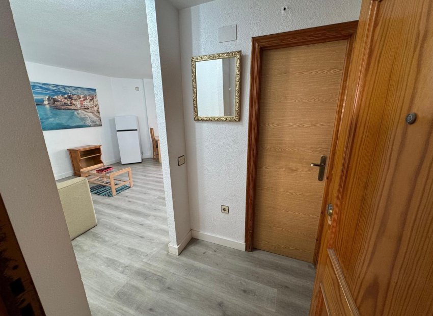 Resale - Apartment / Flat * - Torrevieja *