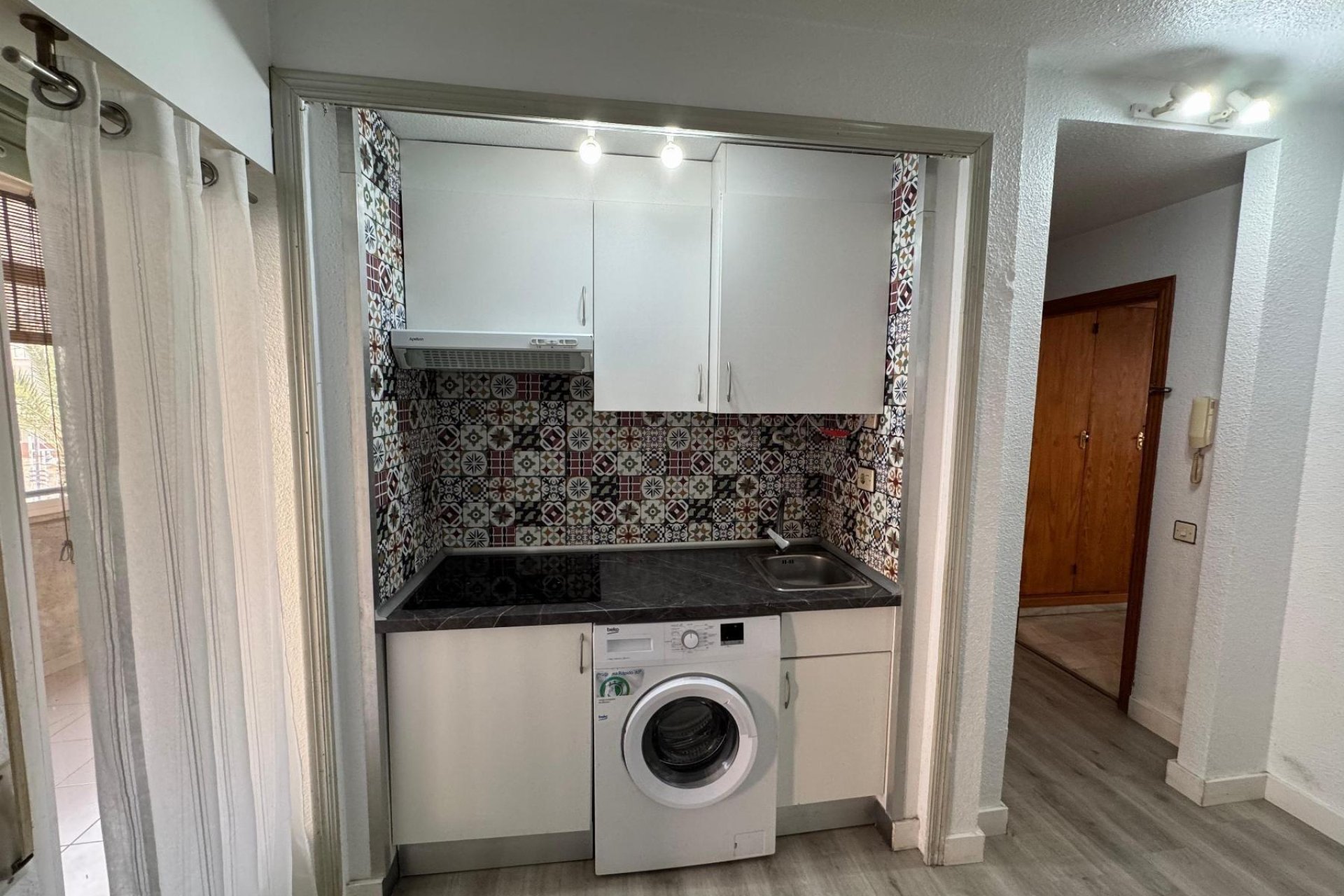 Resale - Apartment / Flat * - Torrevieja *