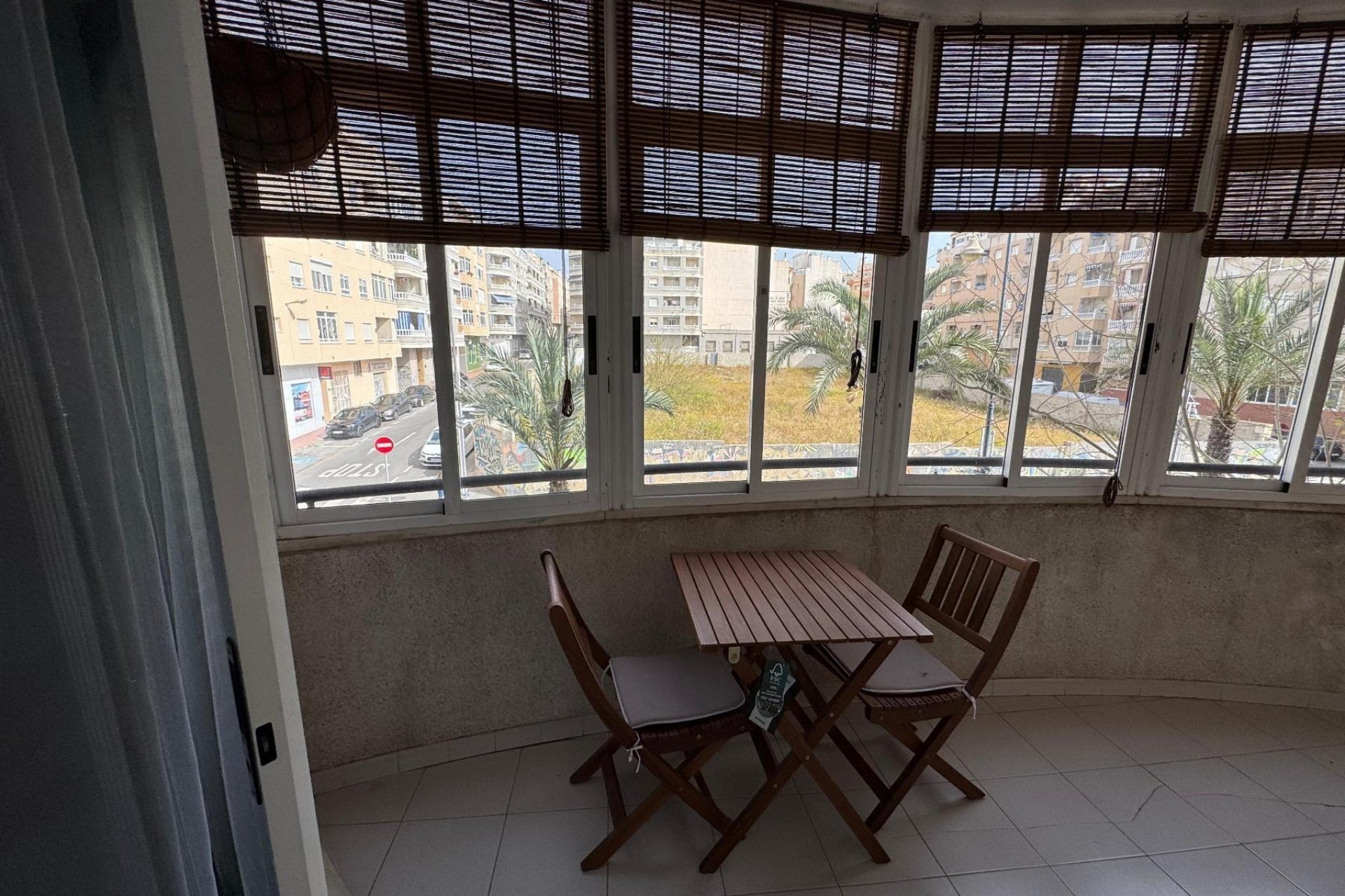 Resale - Apartment / Flat * - Torrevieja *