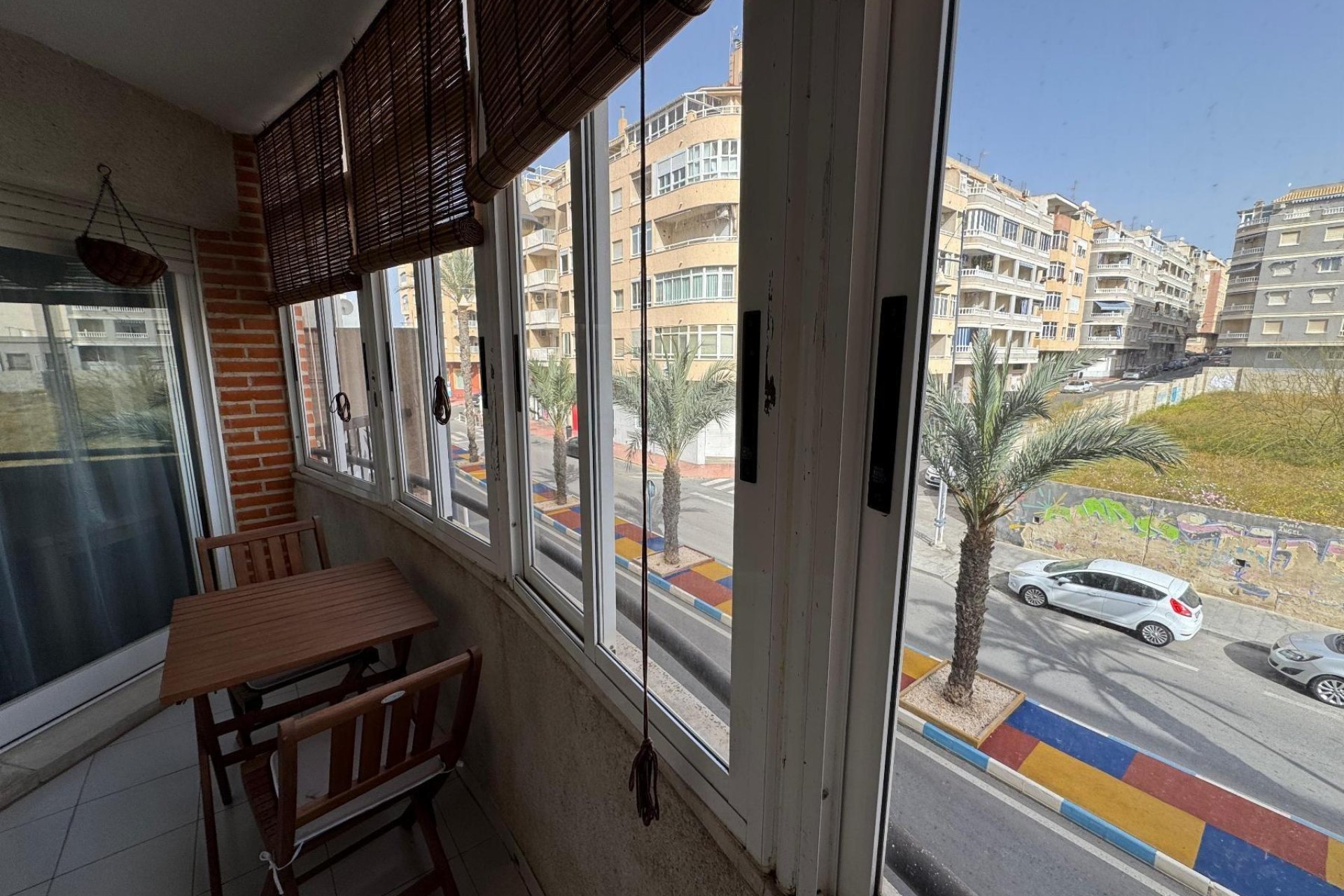 Resale - Apartment / Flat * - Torrevieja *