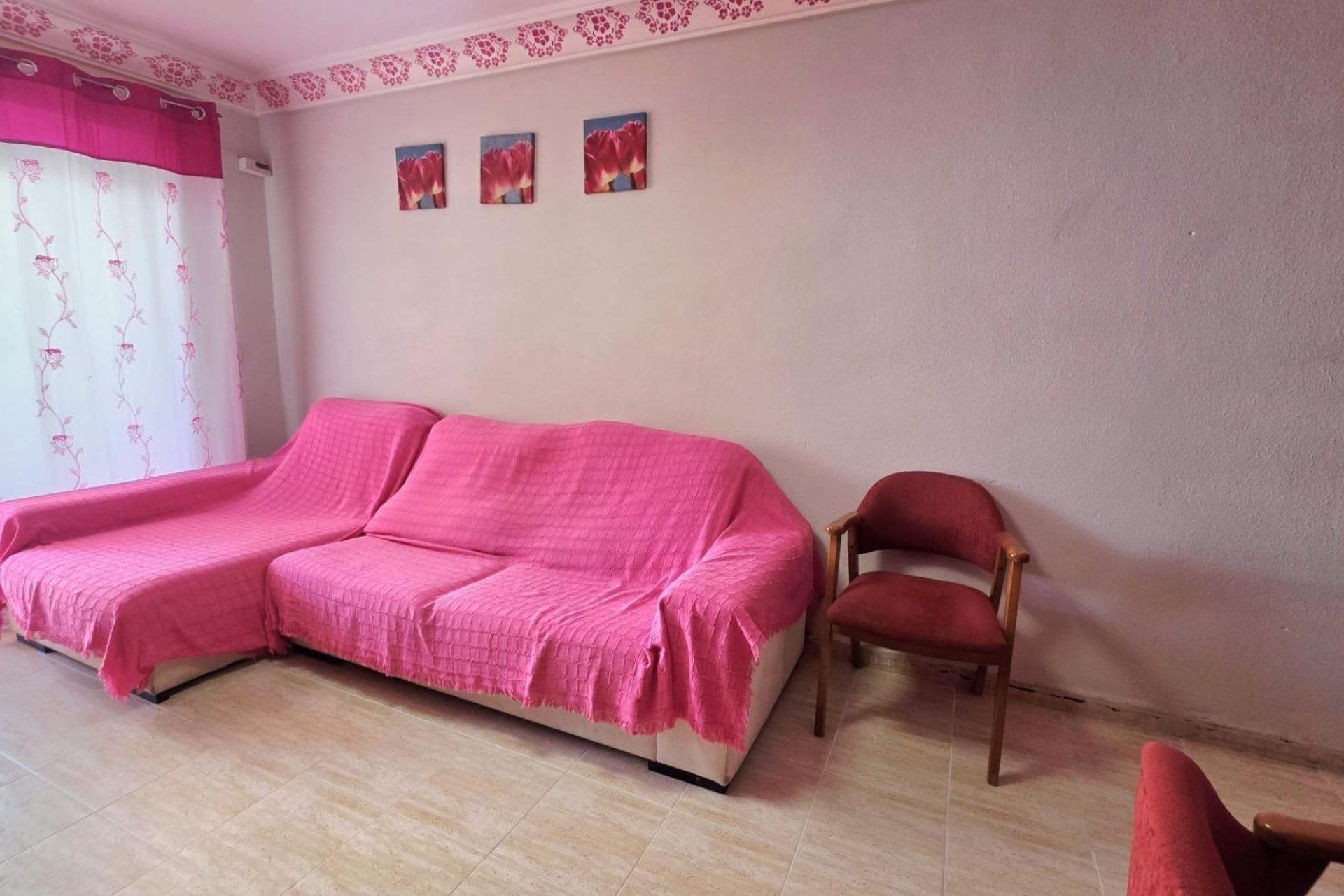 Resale - Apartment / Flat * - Torrevieja *
