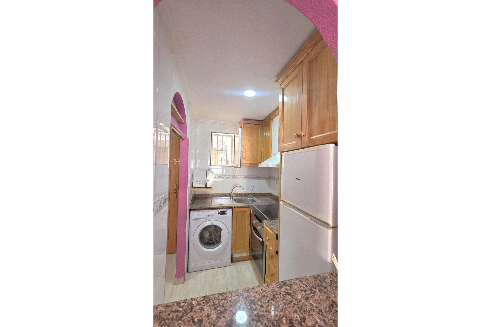 Resale - Apartment / Flat * - Torrevieja *