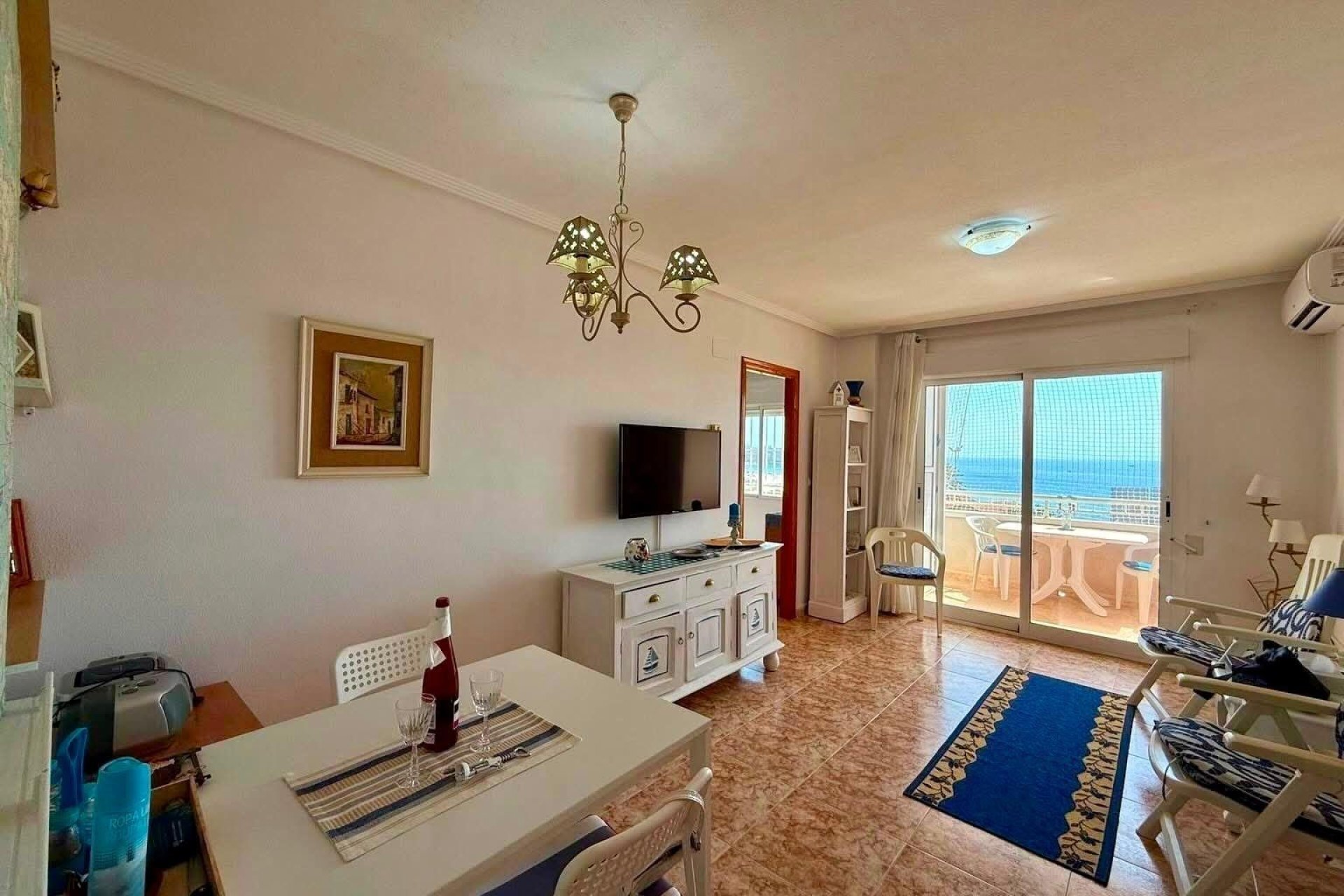 Resale - Apartment / Flat * - Torrevieja *