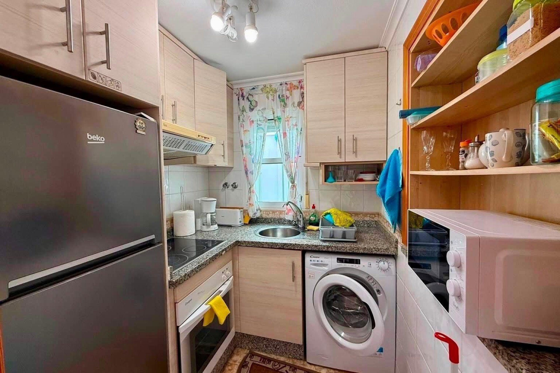 Resale - Apartment / Flat * - Torrevieja *