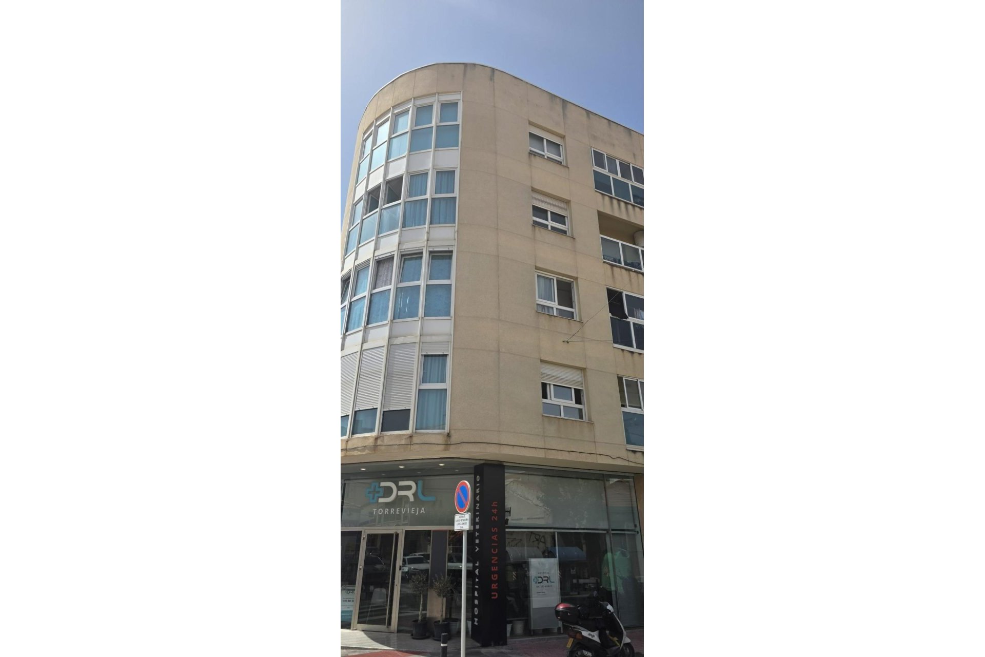 Resale - Apartment / Flat * - Torrevieja *