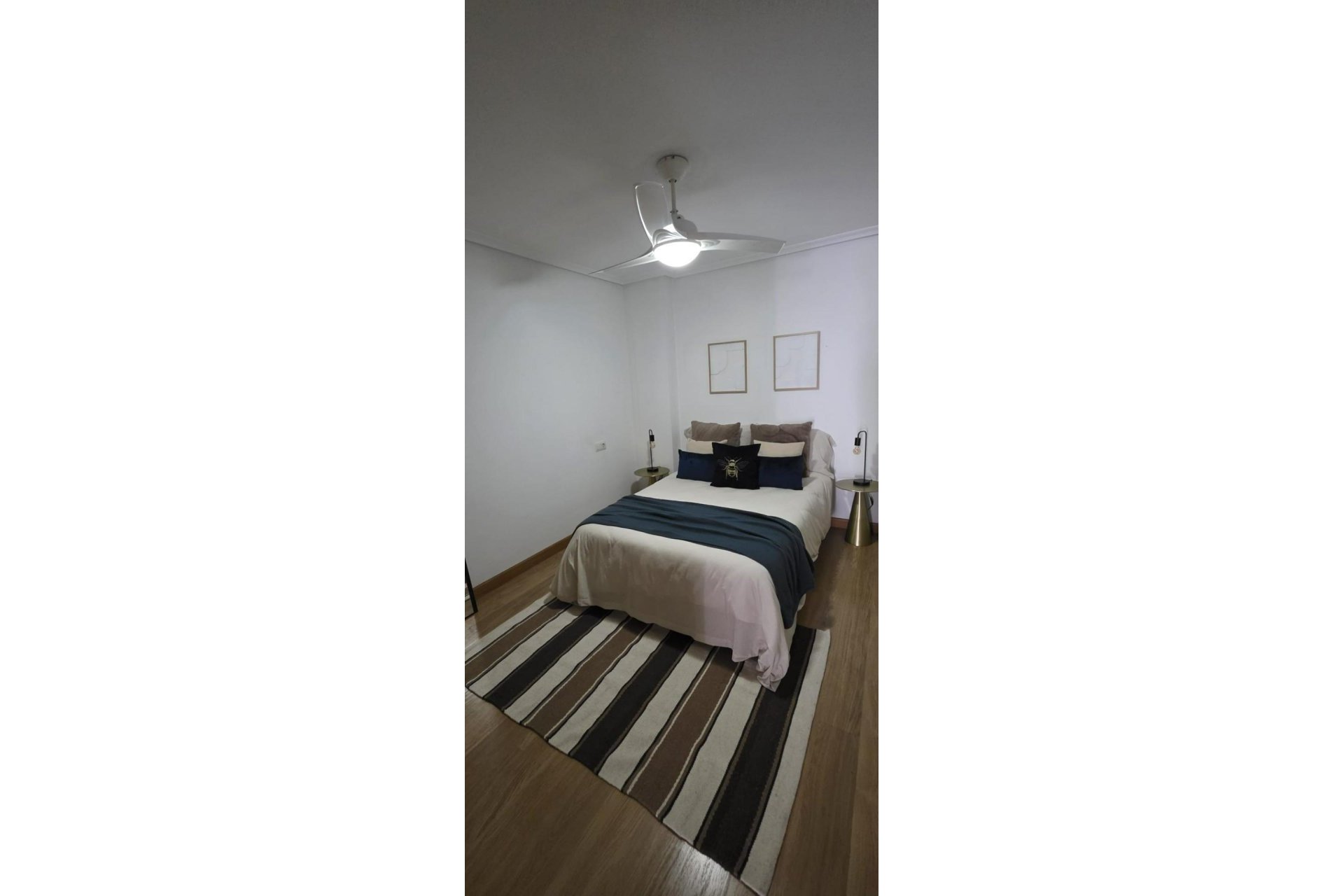 Resale - Apartment / Flat * - Torrevieja *