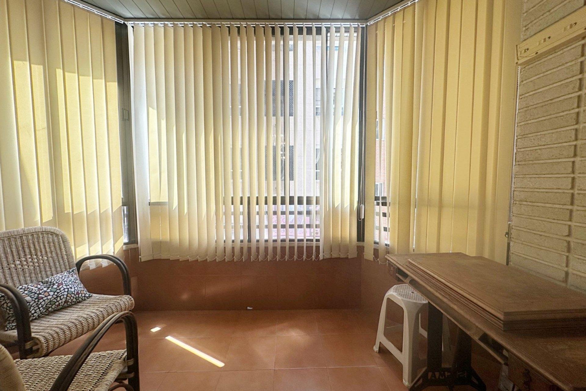 Resale - Apartment / Flat * - Torrevieja *