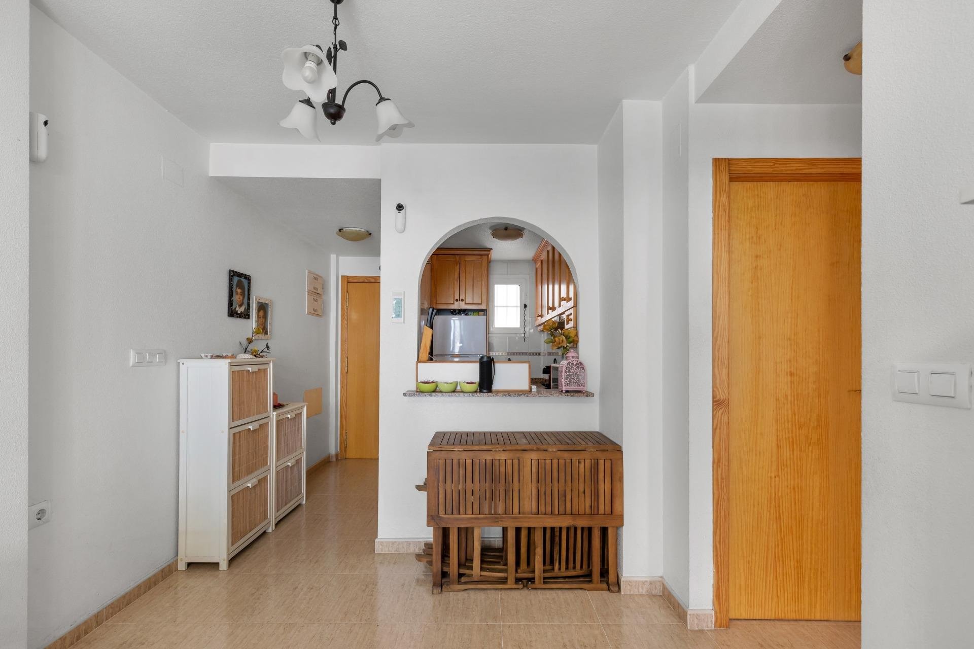 Resale - Apartment / Flat * - Torrevieja *
