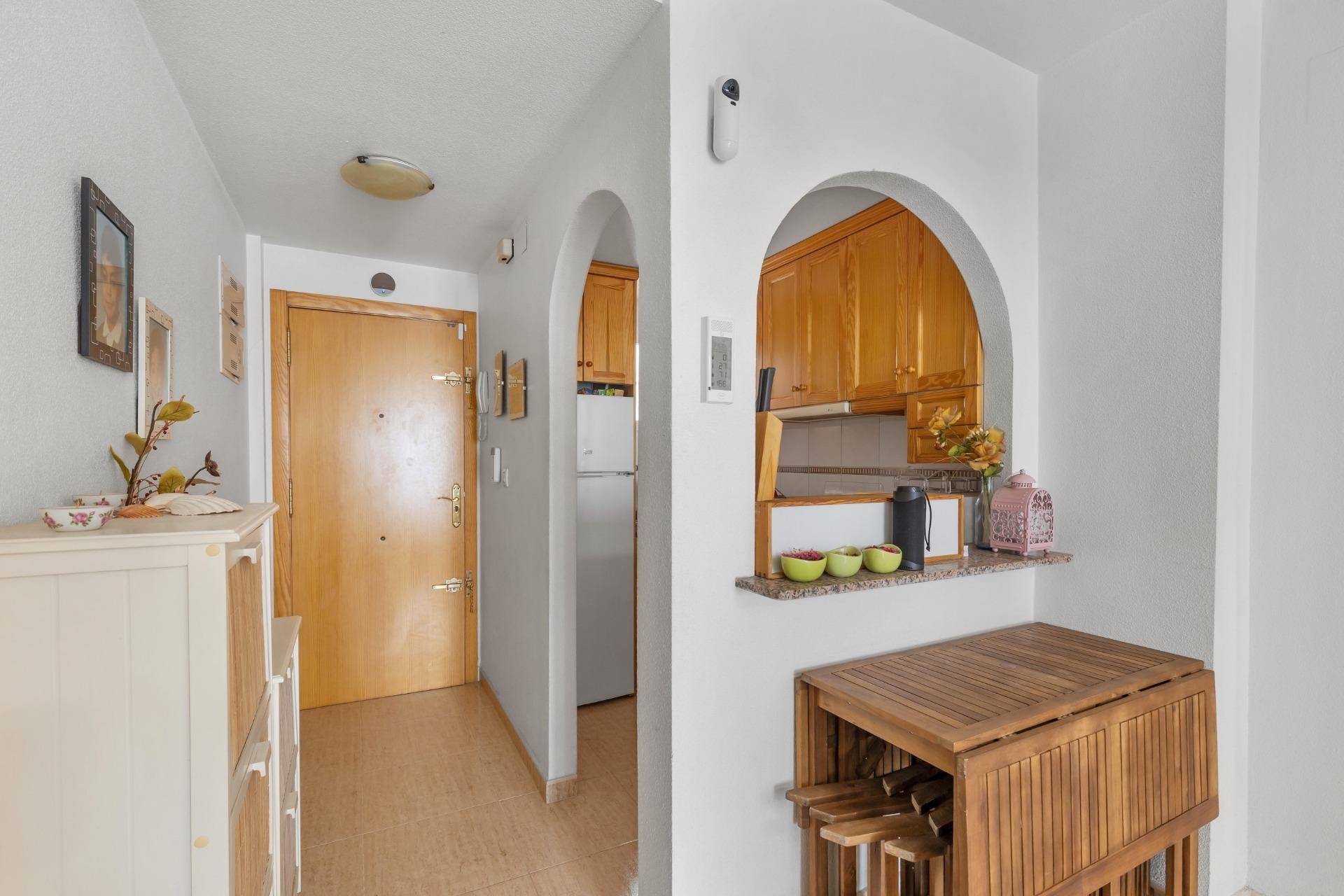 Resale - Apartment / Flat * - Torrevieja *