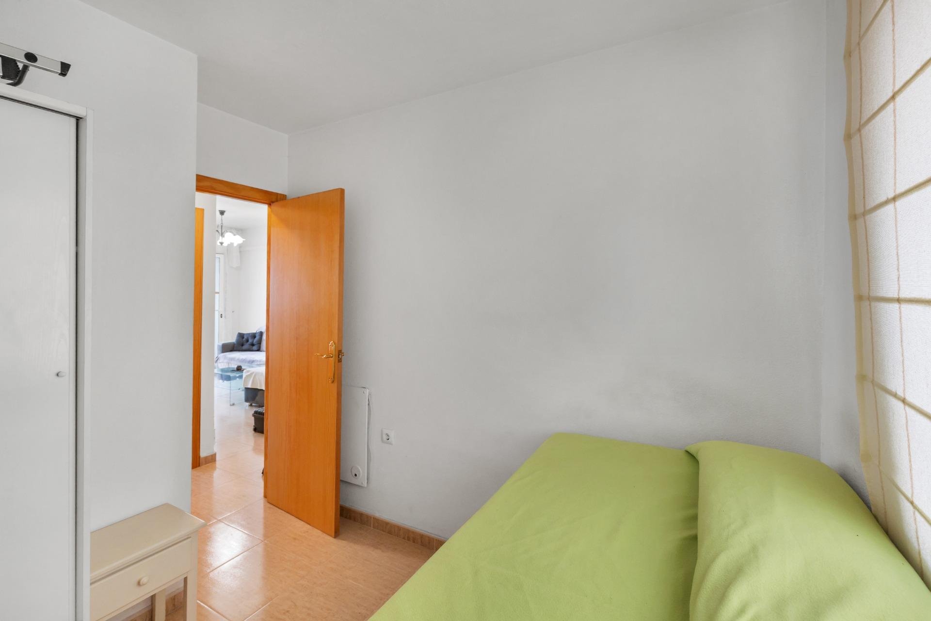Resale - Apartment / Flat * - Torrevieja *