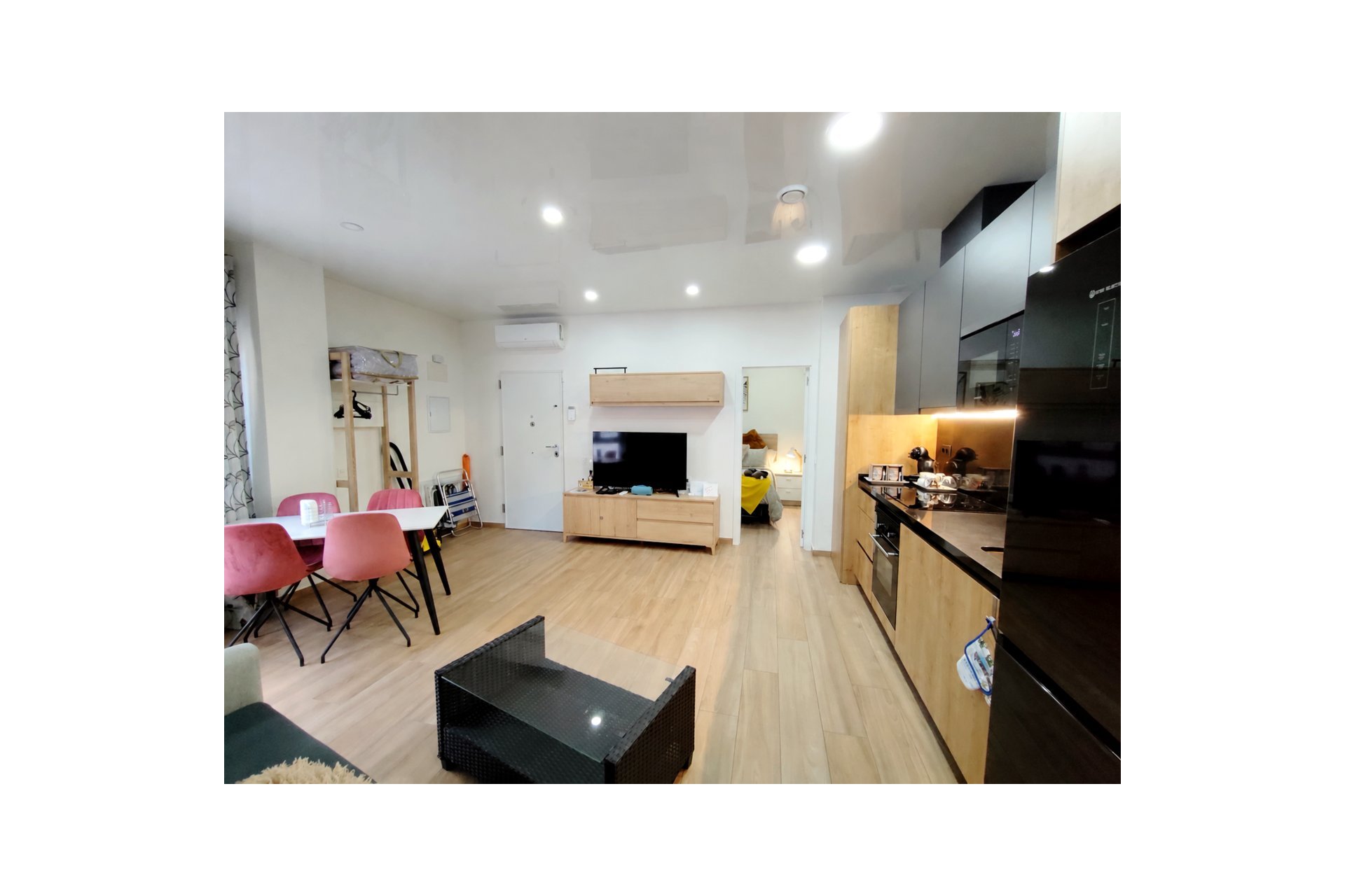 Resale - Apartment / Flat * - Torrevieja *