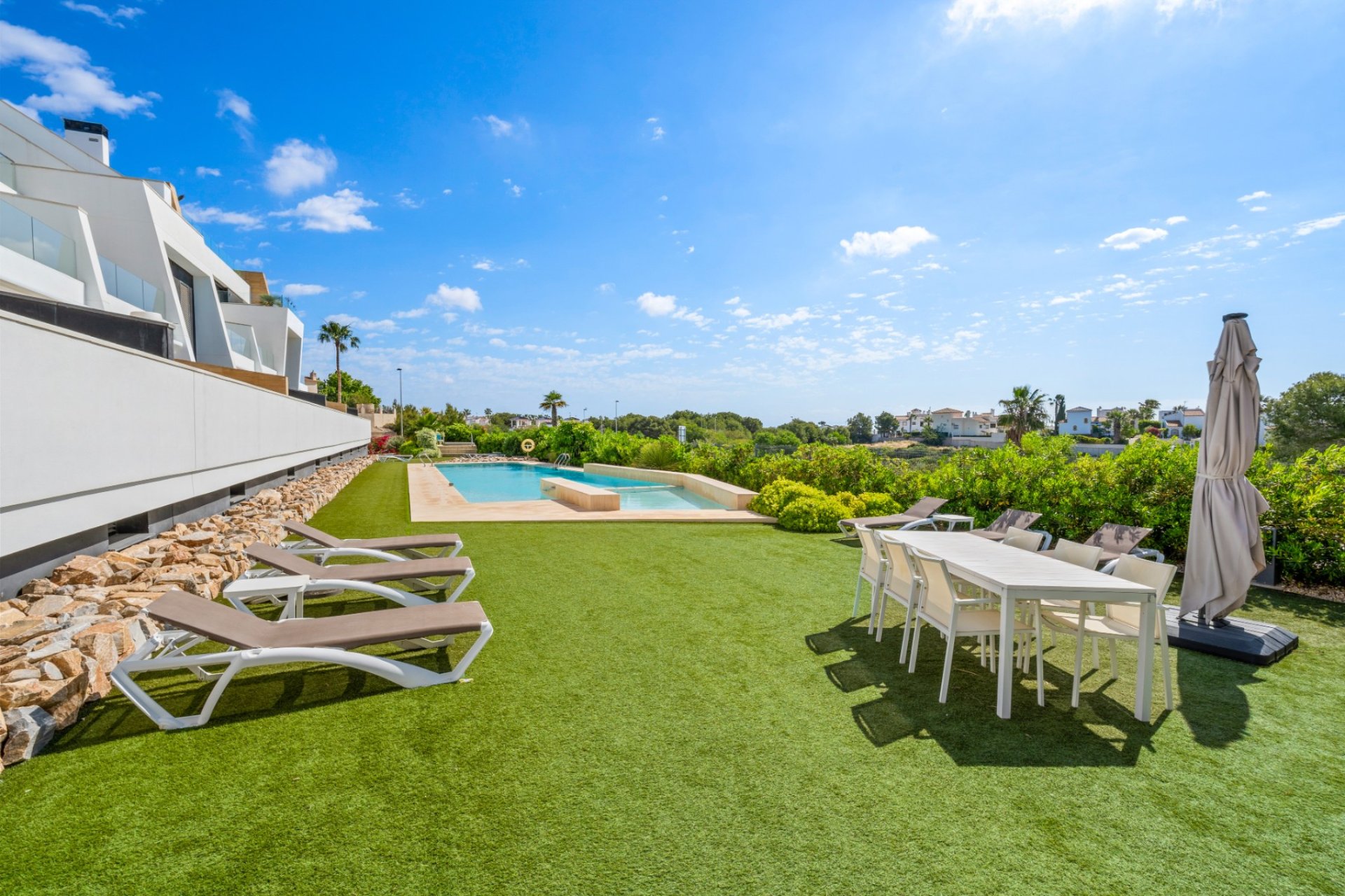 Resale - Apartment / Flat * - Villamartin * - Costa Blanca