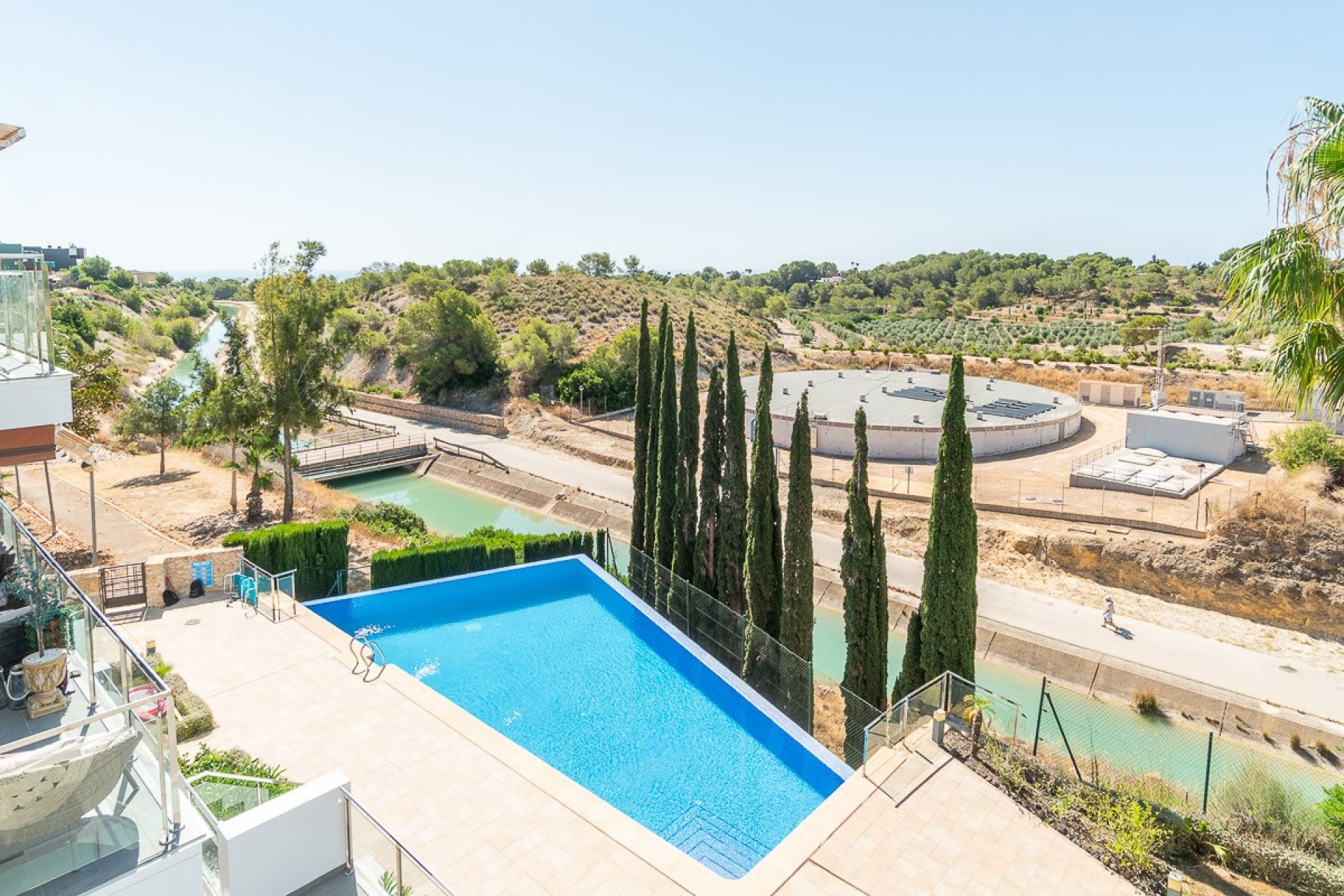 Resale - Apartment / Flat * - Villamartin * - La fuente *