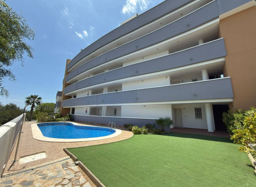 Resale - Apartment / Flat * - Villamartin * - La fuente *