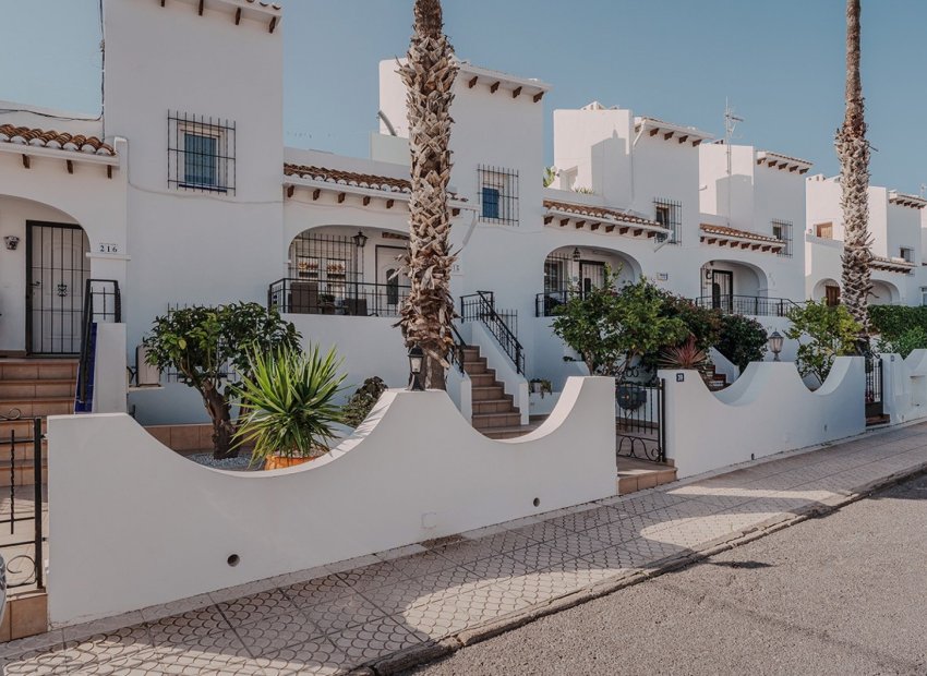 Resale - Apartment / Flat * - Villamartin * - Las Filipinas *