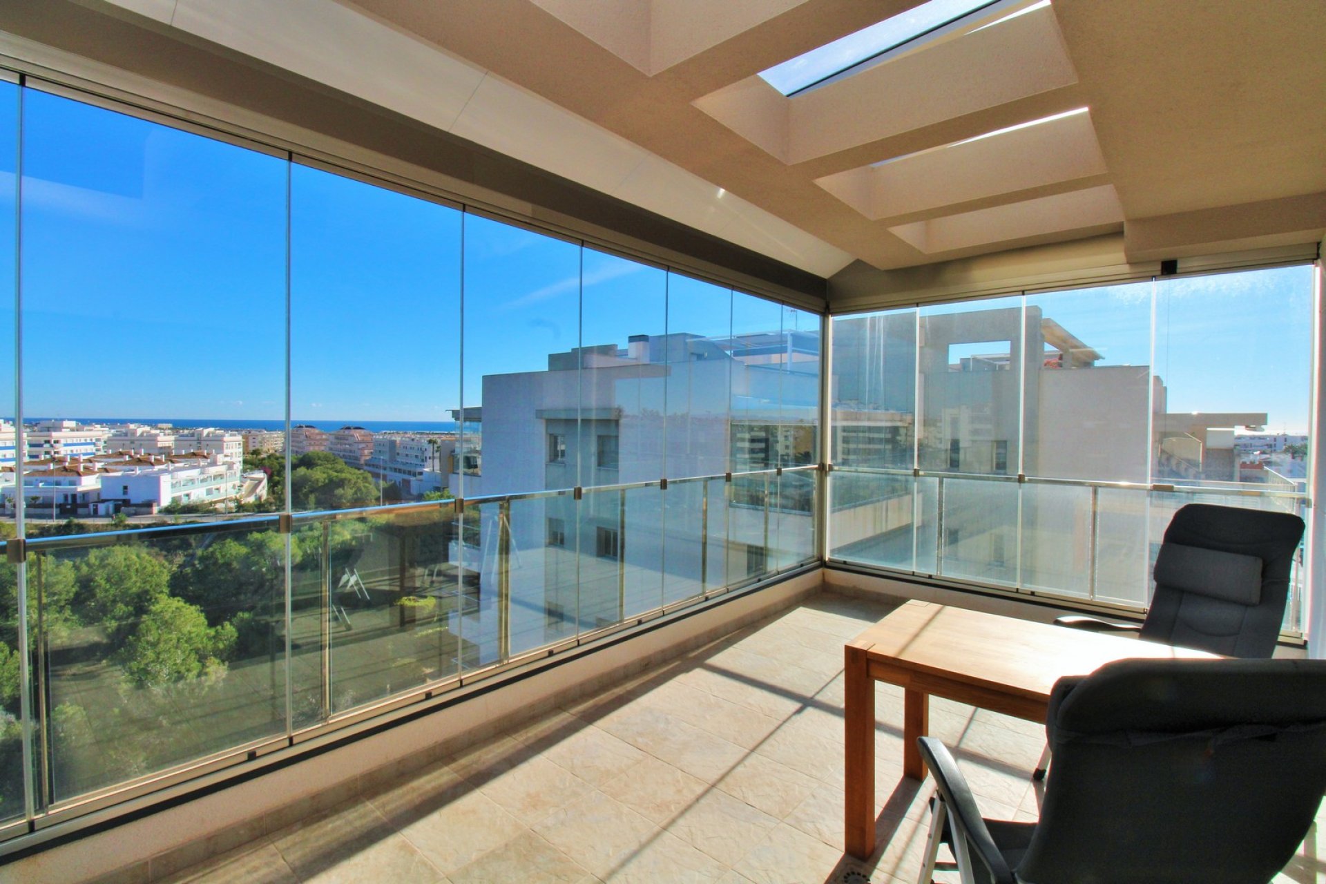 Resale - Apartment / Flat * - Villamartin - Los Dolses *