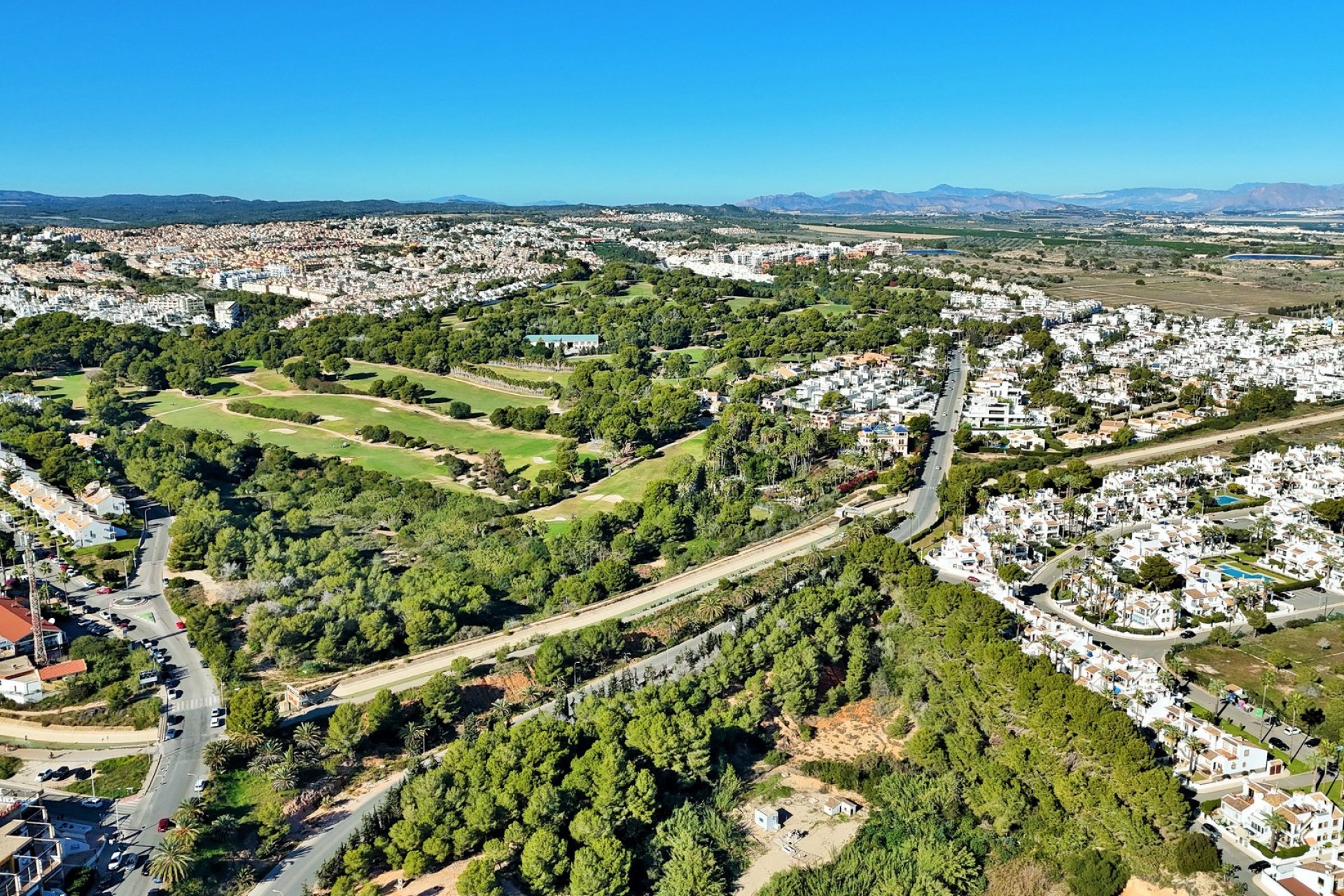 Resale - Apartment / Flat * - Villamartin - Los Dolses *