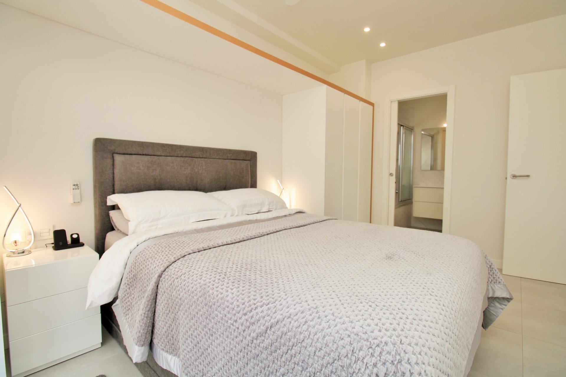 Resale - Apartment / Flat * - Villamartin * - Los Dolses *