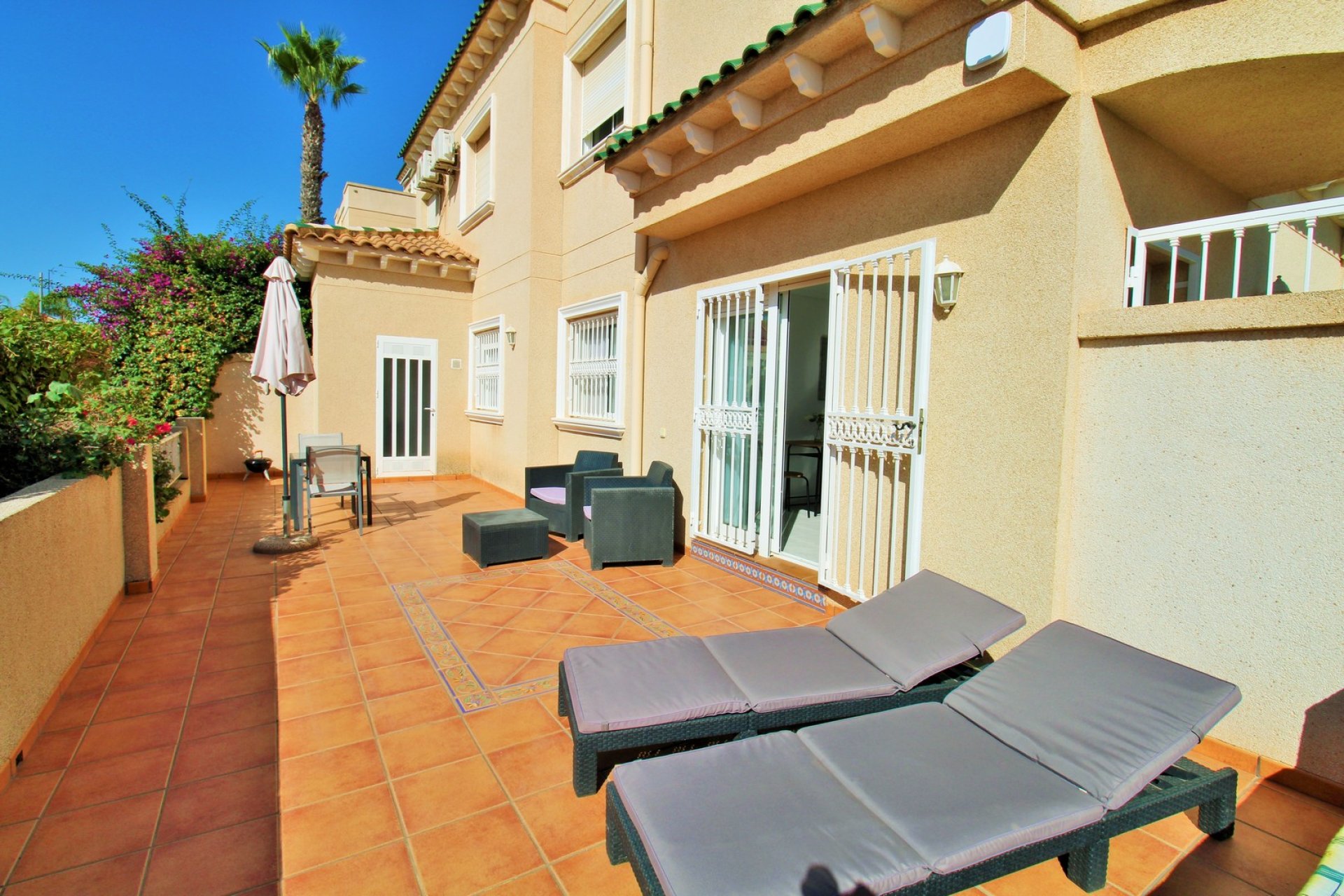 Resale - Apartment / Flat * - Villamartin * - PAU 8 *
