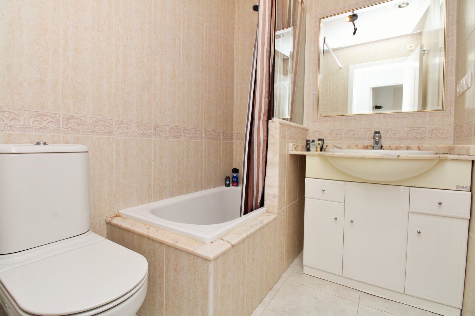 Resale - Apartment / Flat * - Villamartin * - PAU 8 *