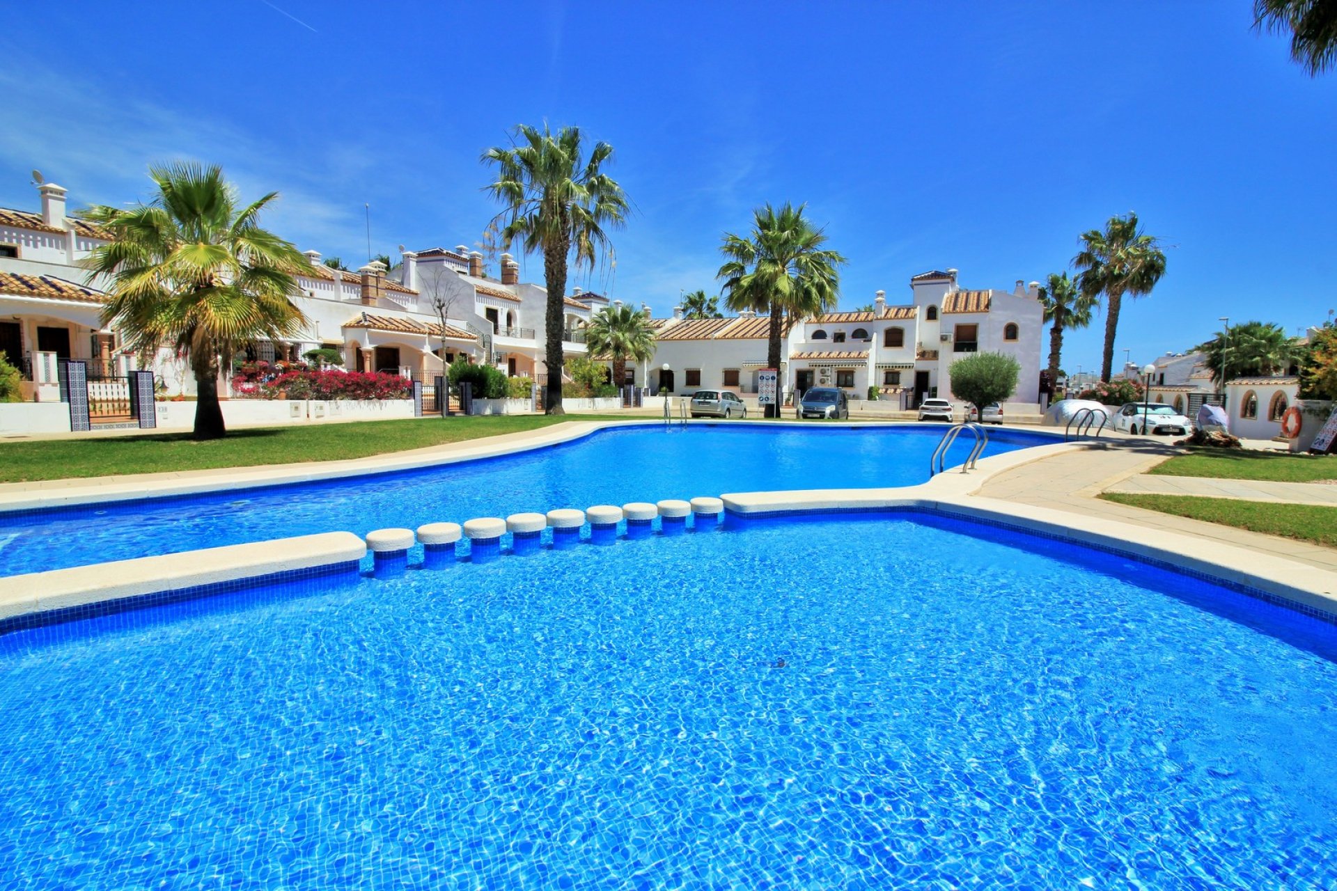 Resale - Apartment / Flat * - Villamartin * - PAU 8 *