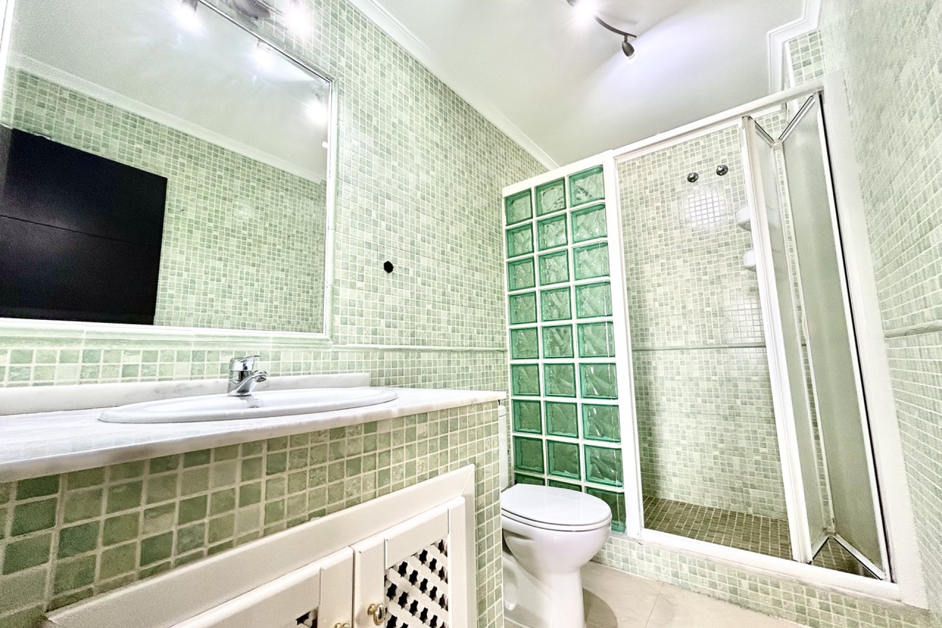 Resale - Apartment / Flat * - Villamartin * - Villamartín * 