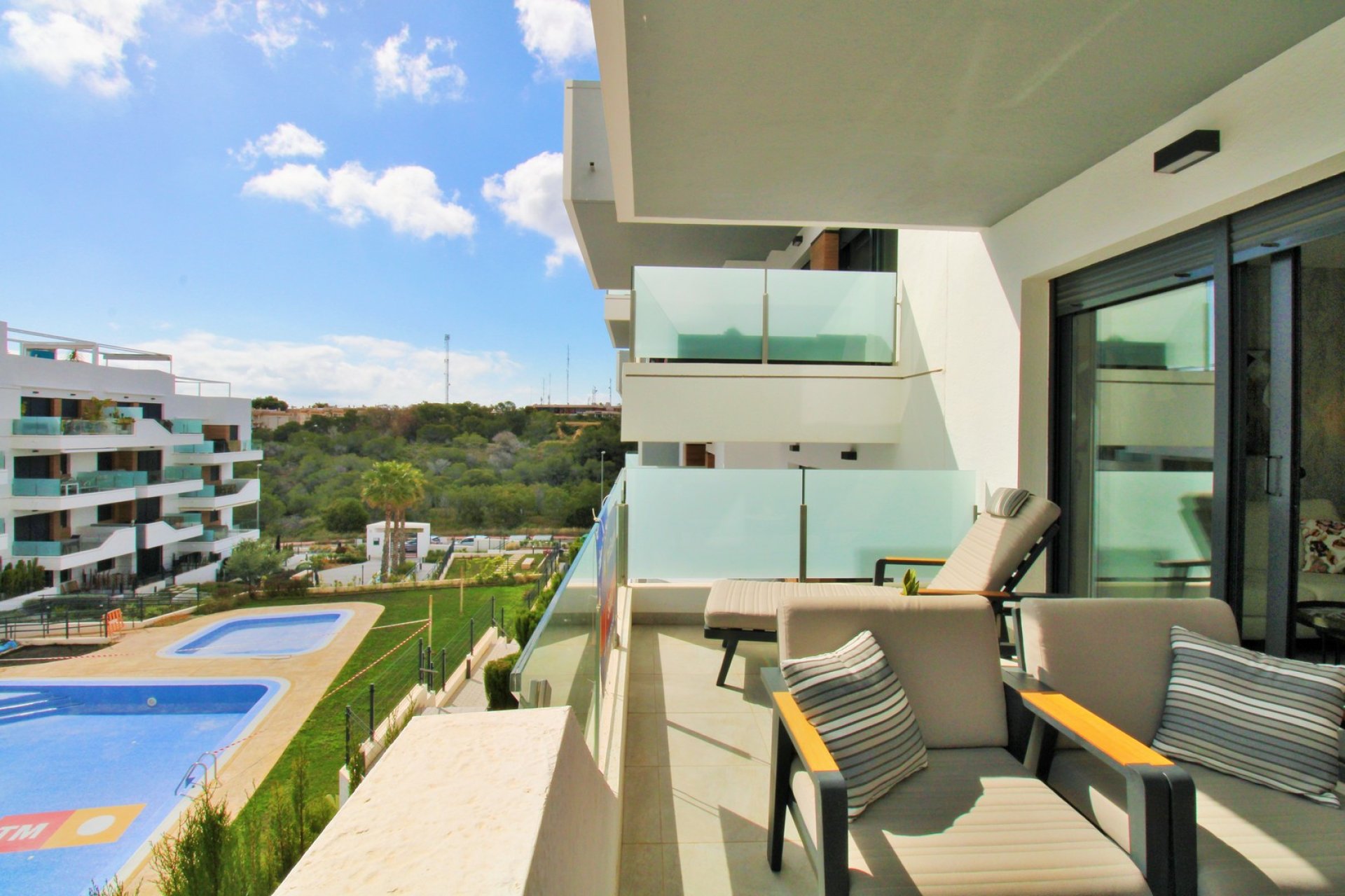 Resale - Apartment / Flat * - Villamartin * - Villamartín * 