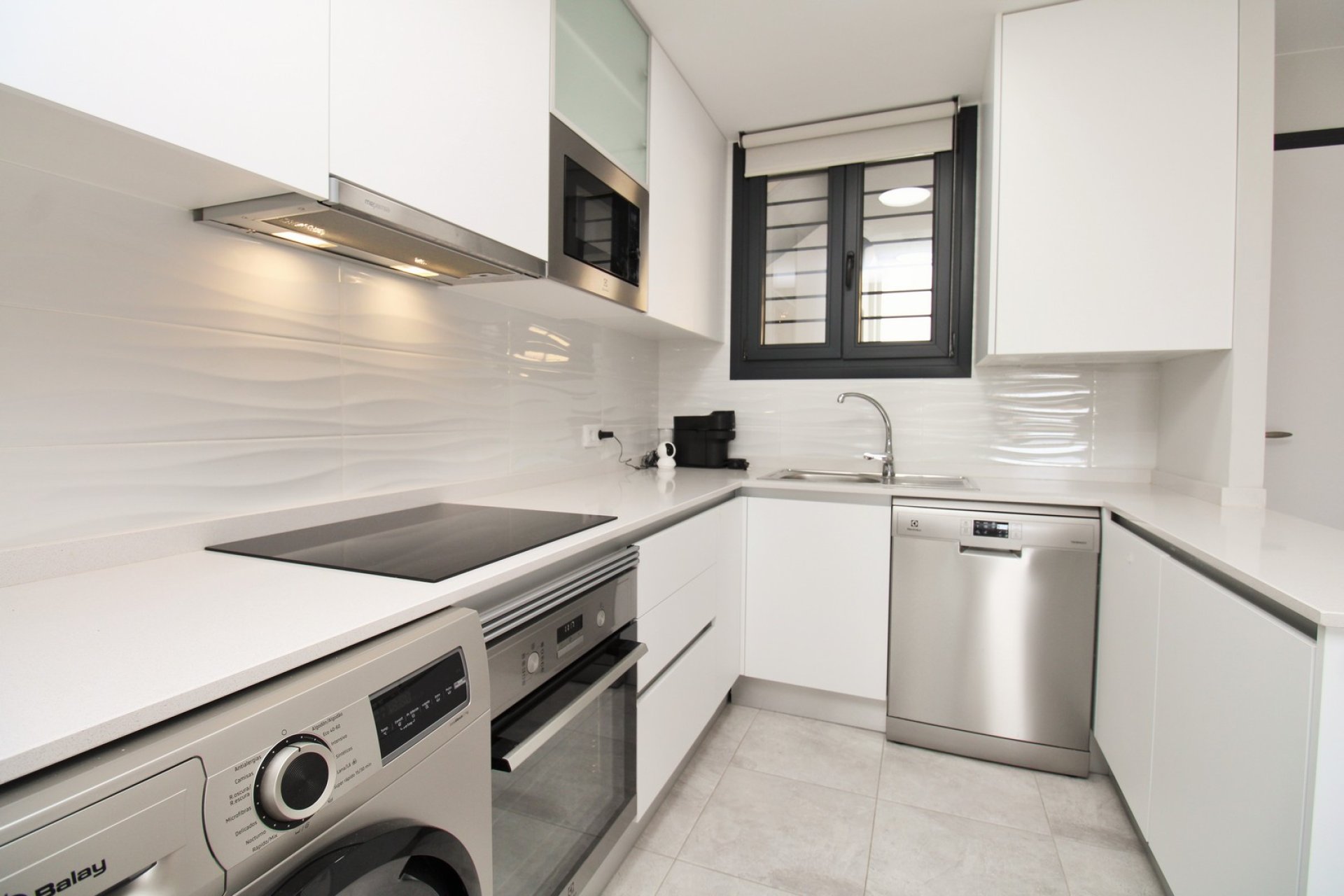 Resale - Apartment / Flat * - Villamartin * - Villamartín * 