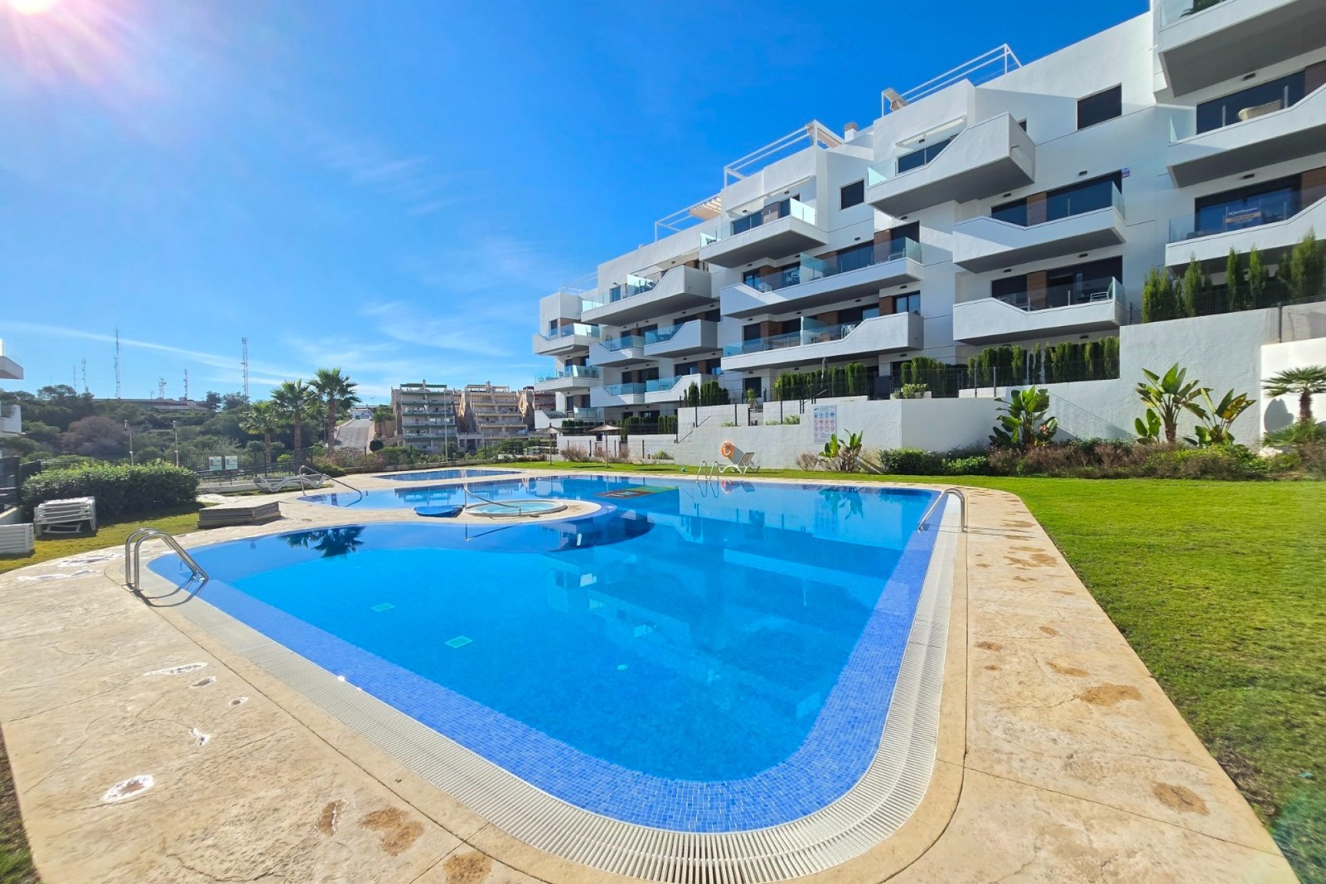 Resale - Apartment / Flat * - Villamartin * - Villamartín * 
