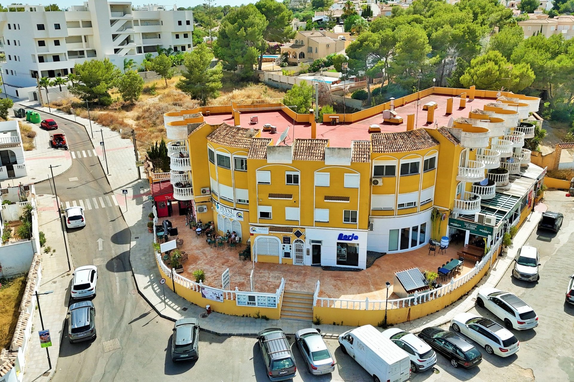 Resale - Apartment / Flat * - Villamartin * - Villamartín * 