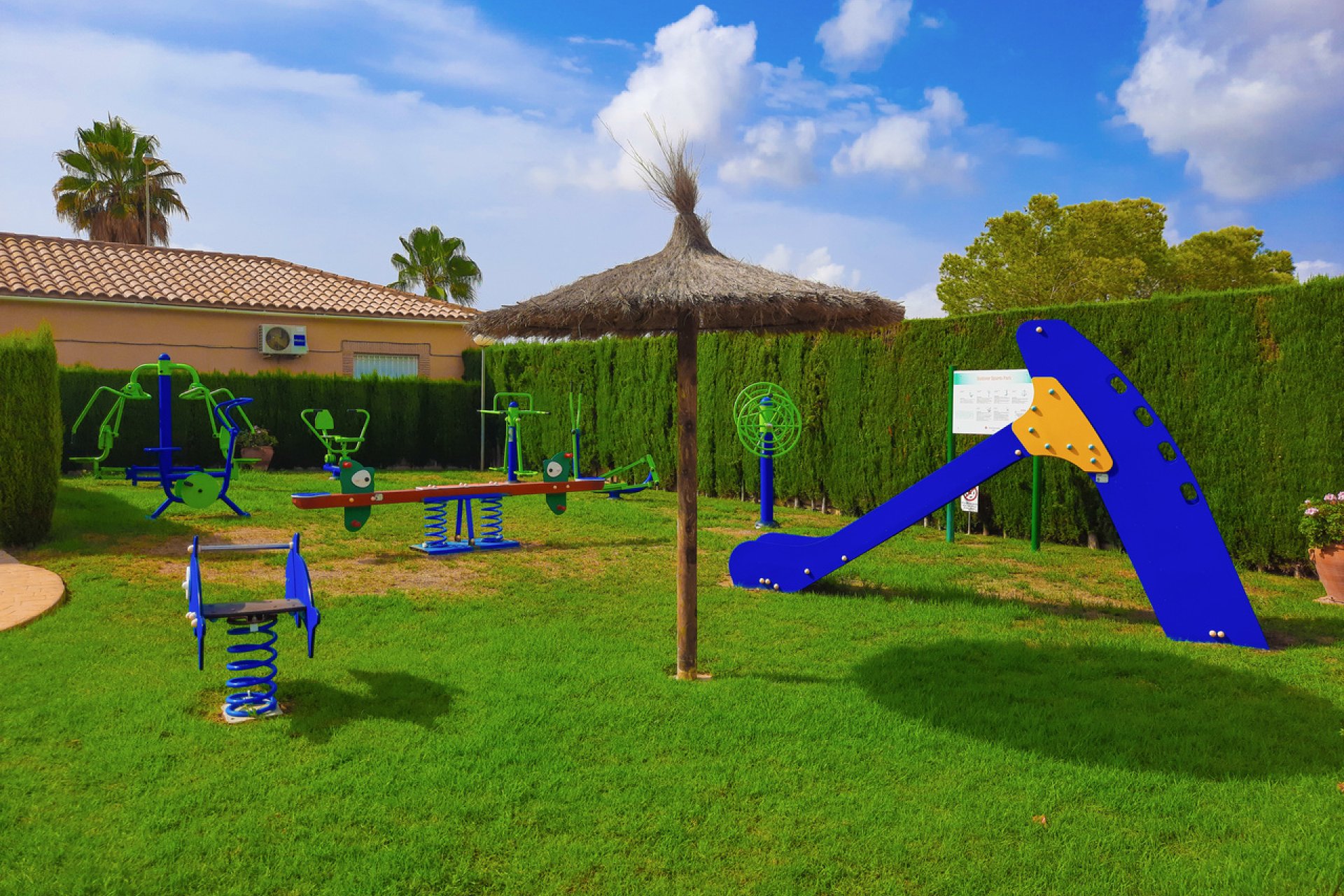 Resale - Apartment / Flat * - Villamartin * - Villamartín * 