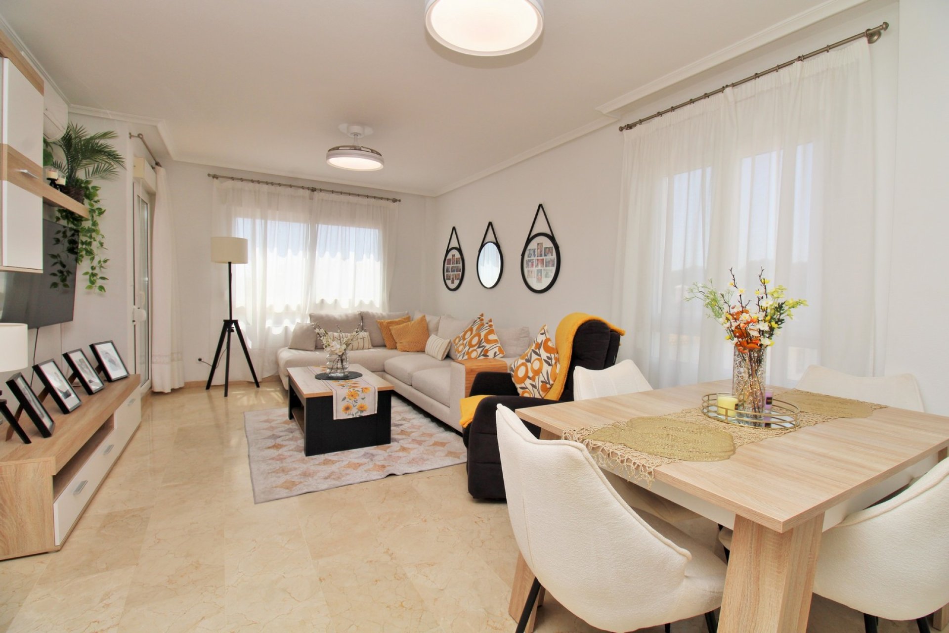 Resale - Apartment / Flat * - Villamartin * - Villamartín * 