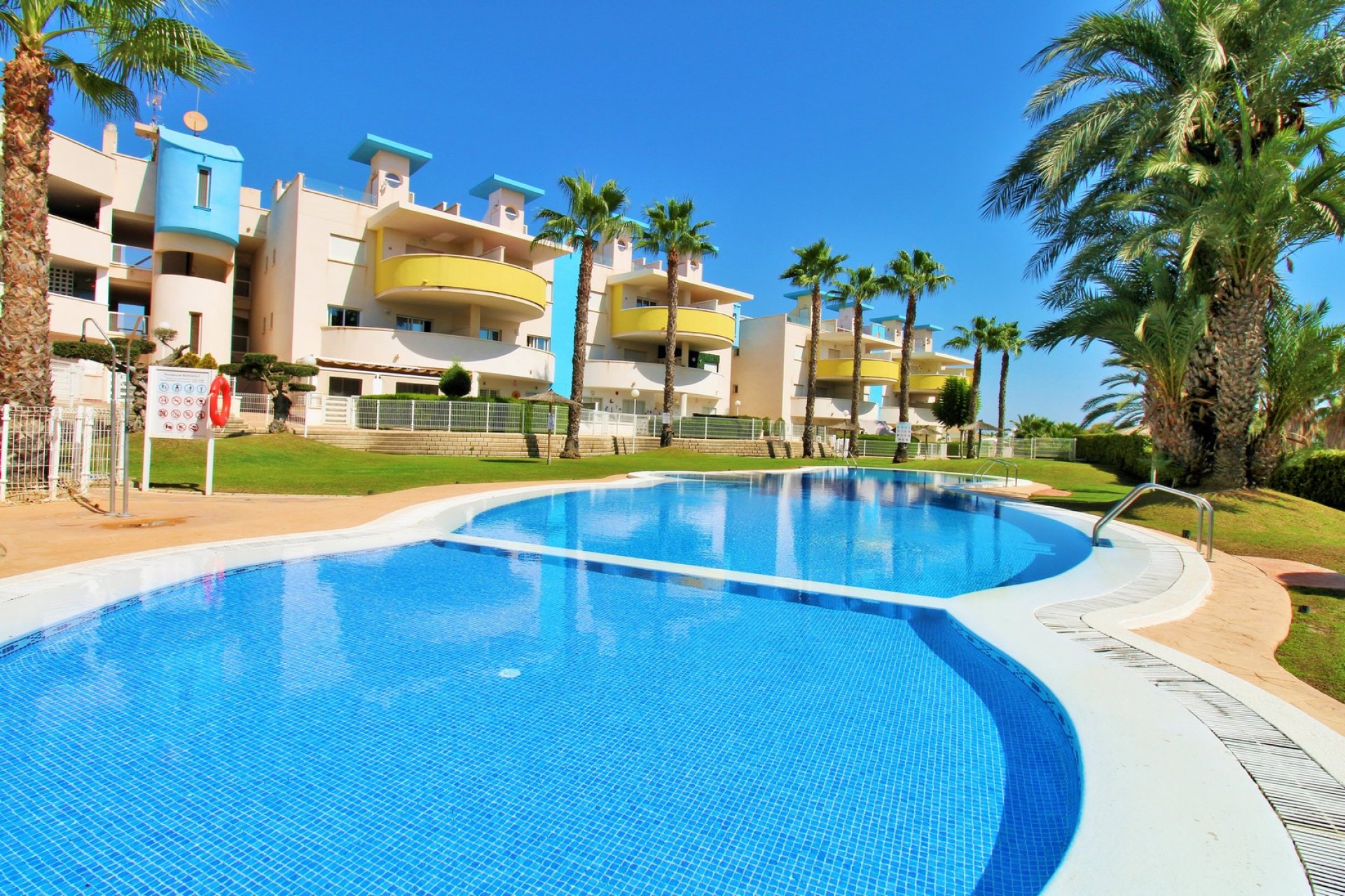 Resale - Apartment / Flat * - Villamartin * - Villamartín * 